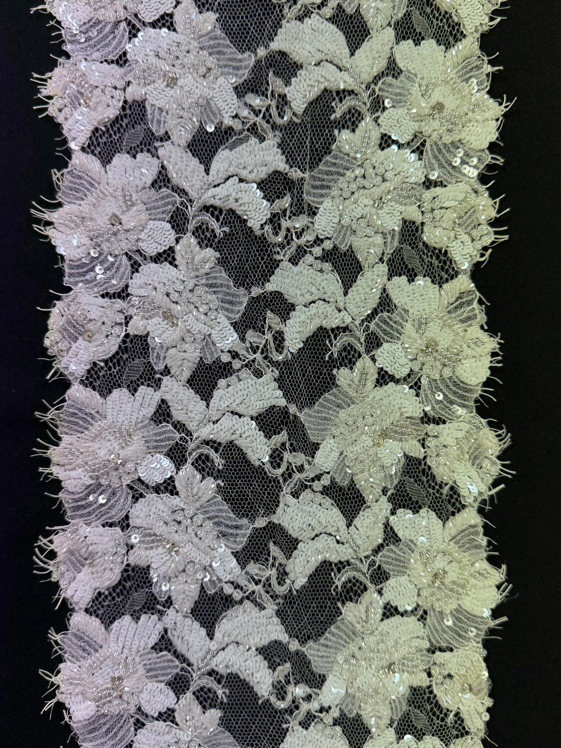 Ivory Beaded Sequin Edging - T451
