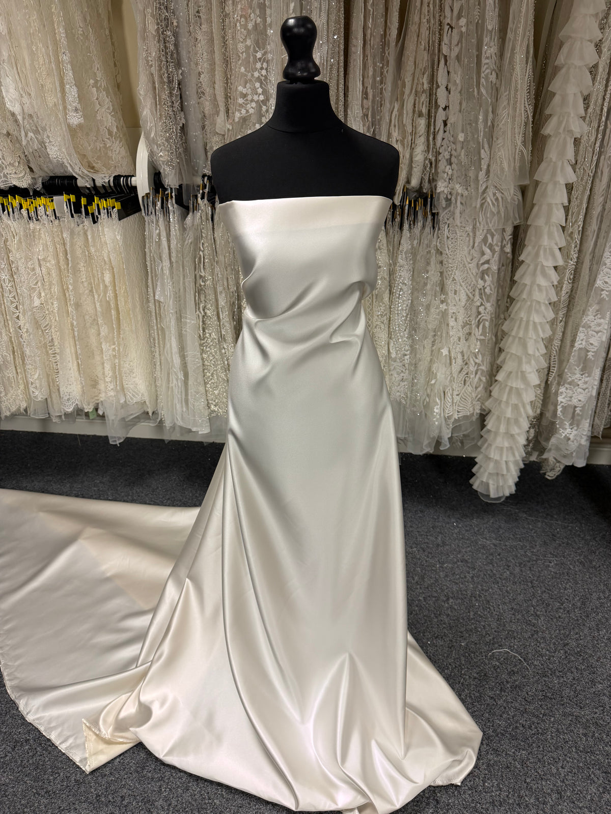 Ivory 2 Tone Satin - P84