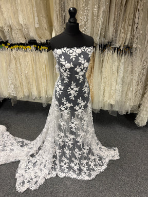 White 3D Embroidered Lace - P409