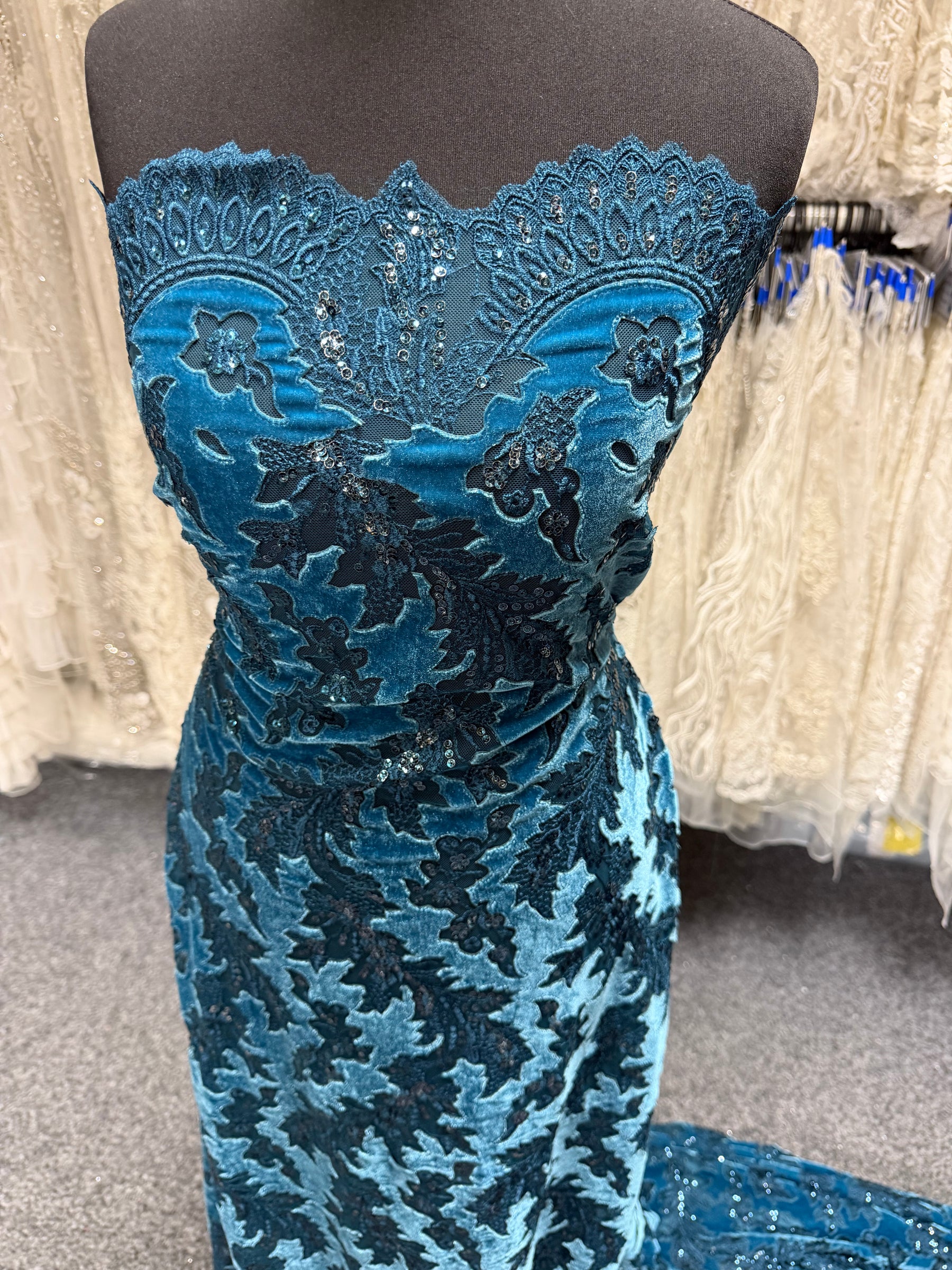 Teal 3D Velvet Lace - EB3023