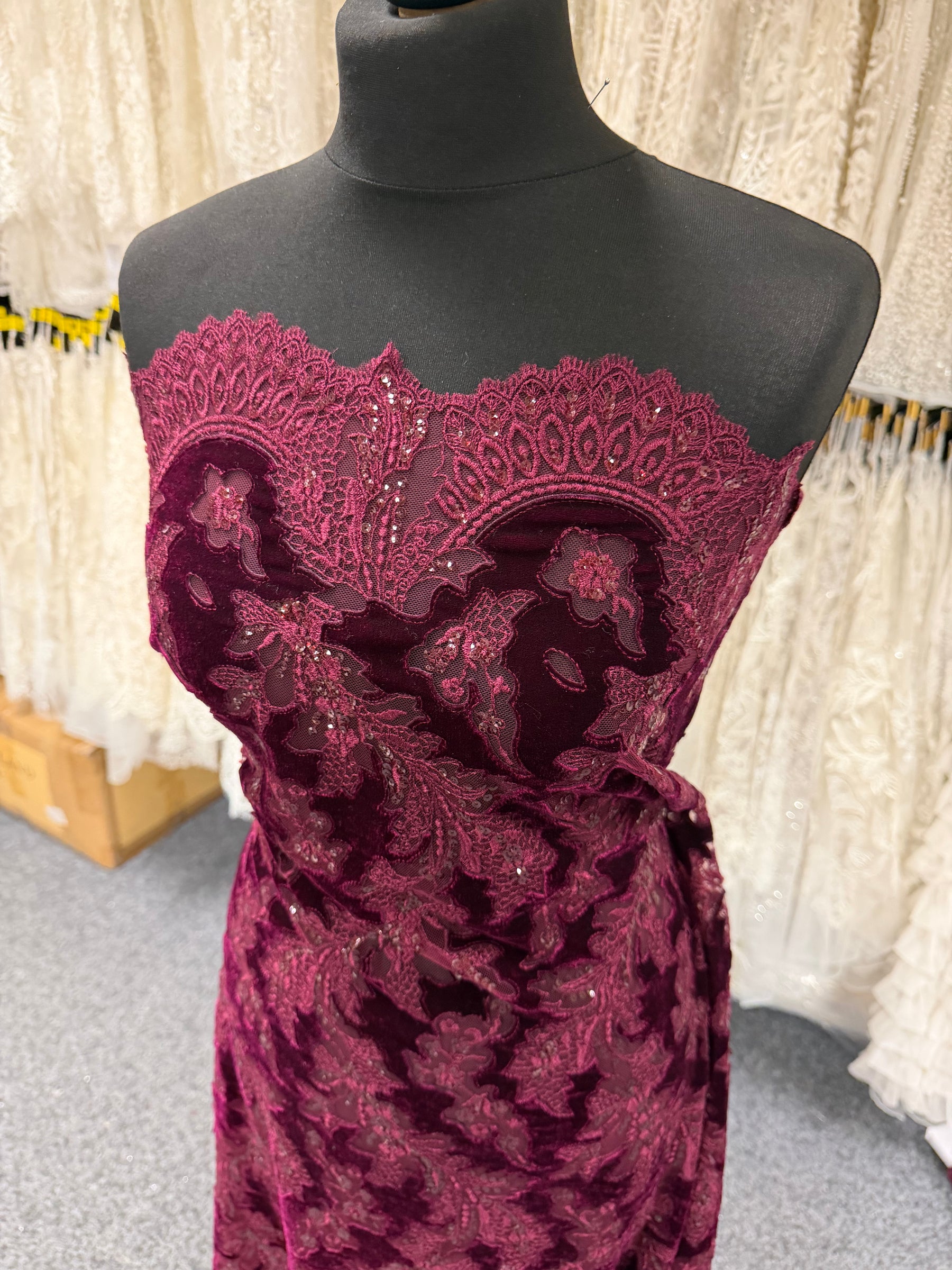 Wine 3D Velvet Lace - EB3023