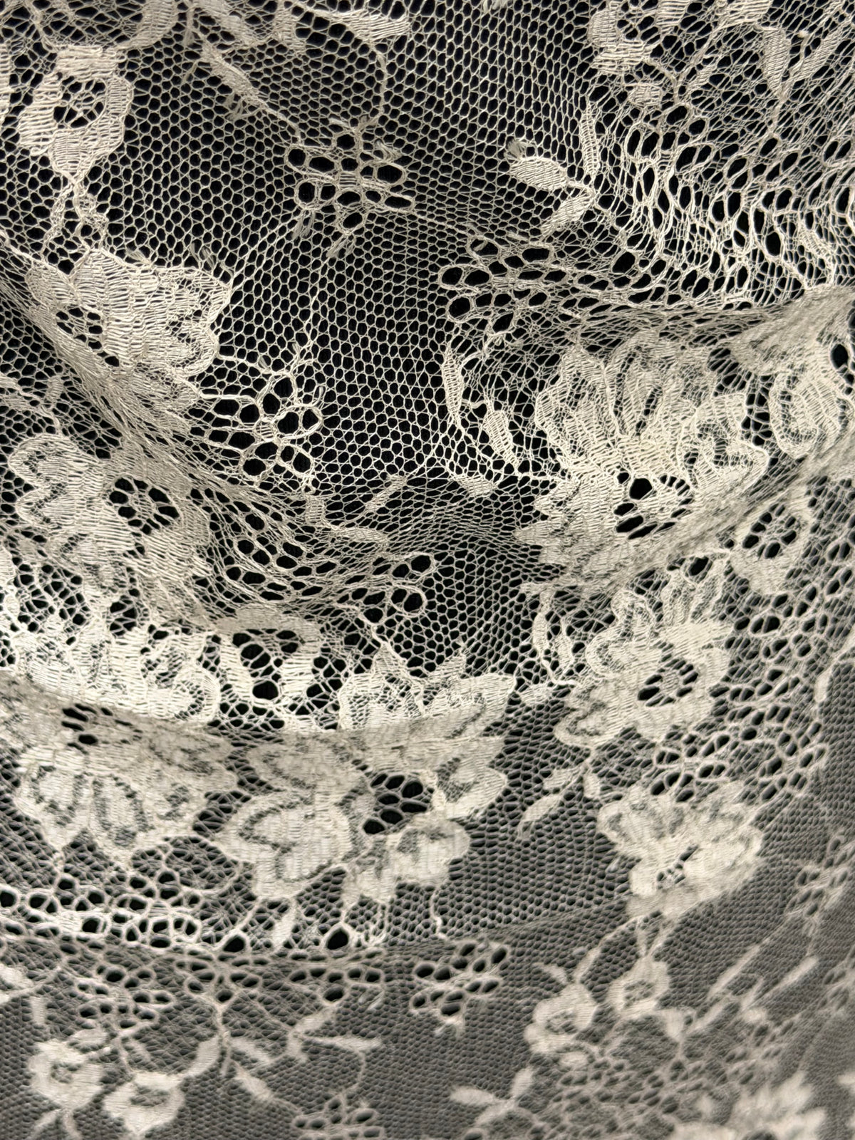 Beige Silk Italian Lace - P282