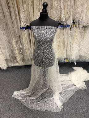 Ivory Corded Chantilly Lace - P727