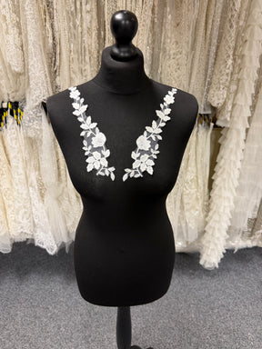 Ivory Lace Appliques - MT8015