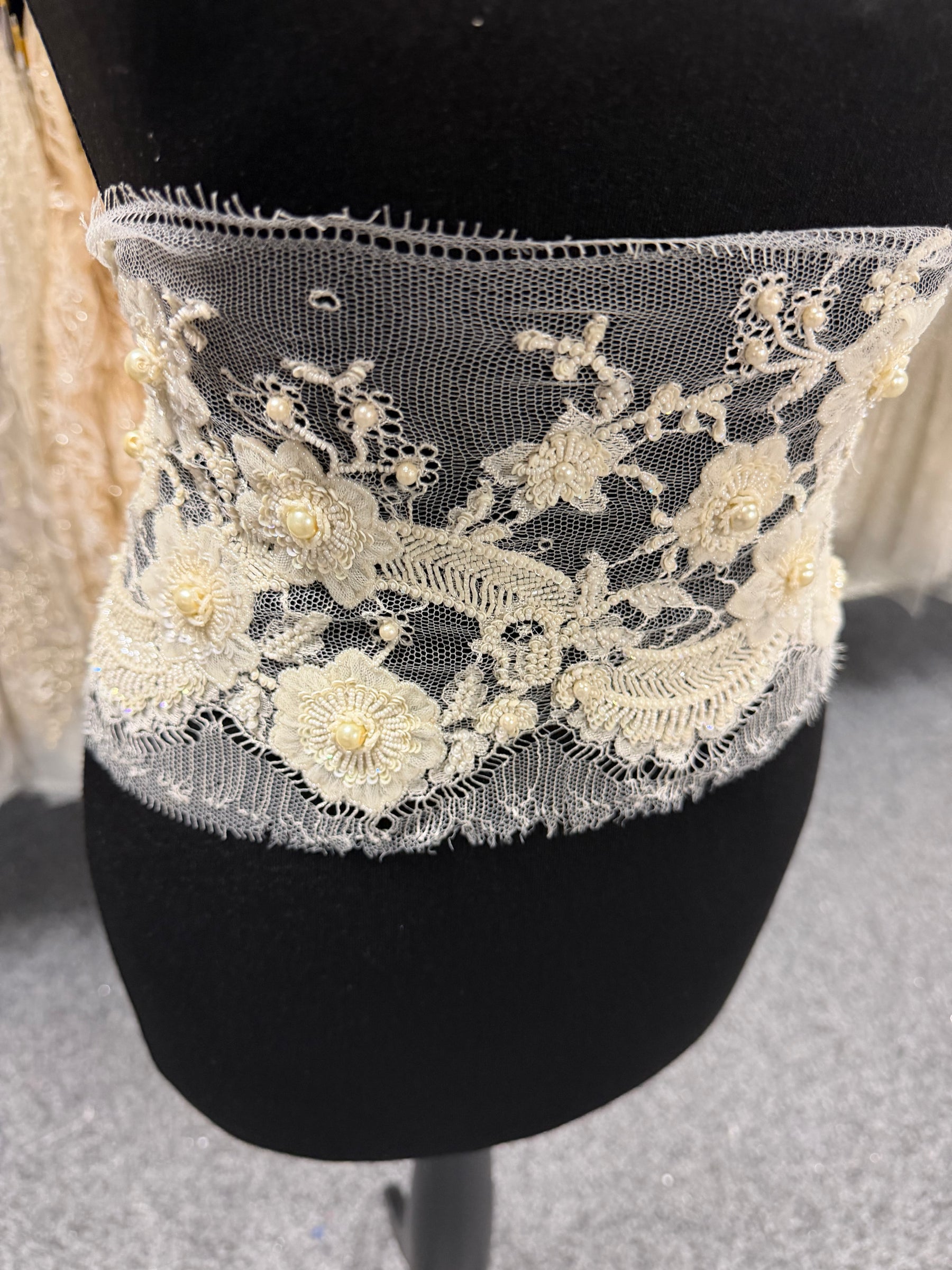 Ivory 3D Lace Beaded Sequin Edging - T438