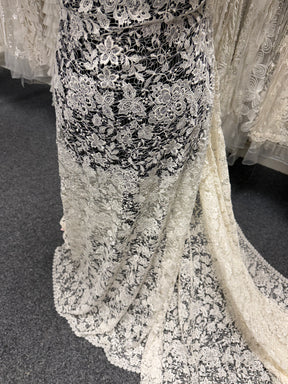 Ivory Guipure Lace - P356