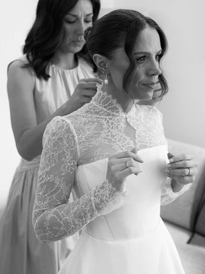 Ivory Chantilly Lace - Imelda