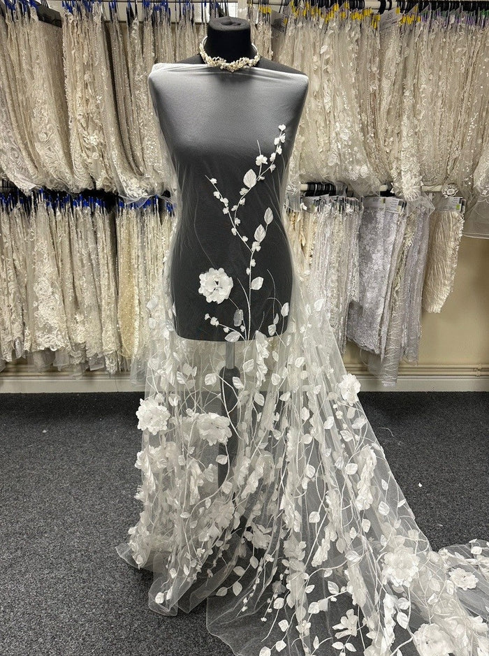 Ivory 3d Floral Lace Loveleen
