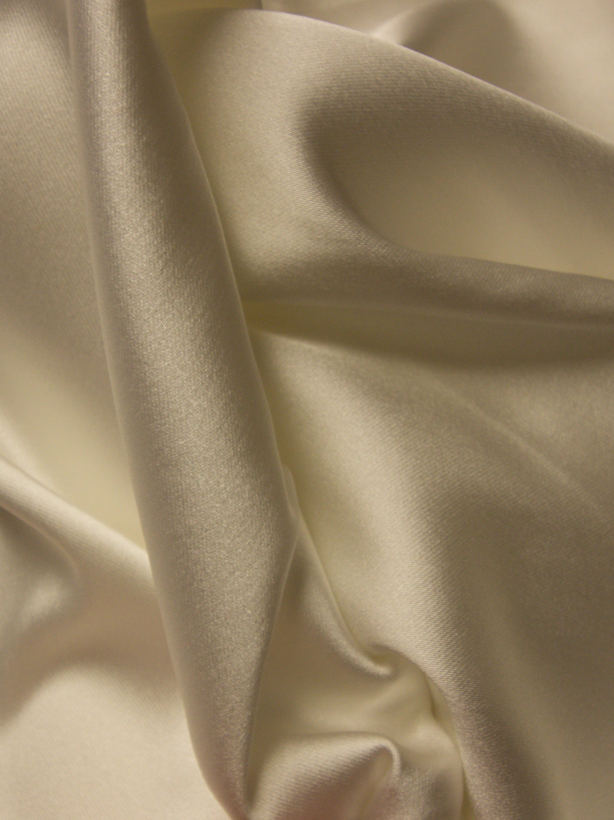 Ivory Polyester Stretch Satin (148cm/58") - Contrary