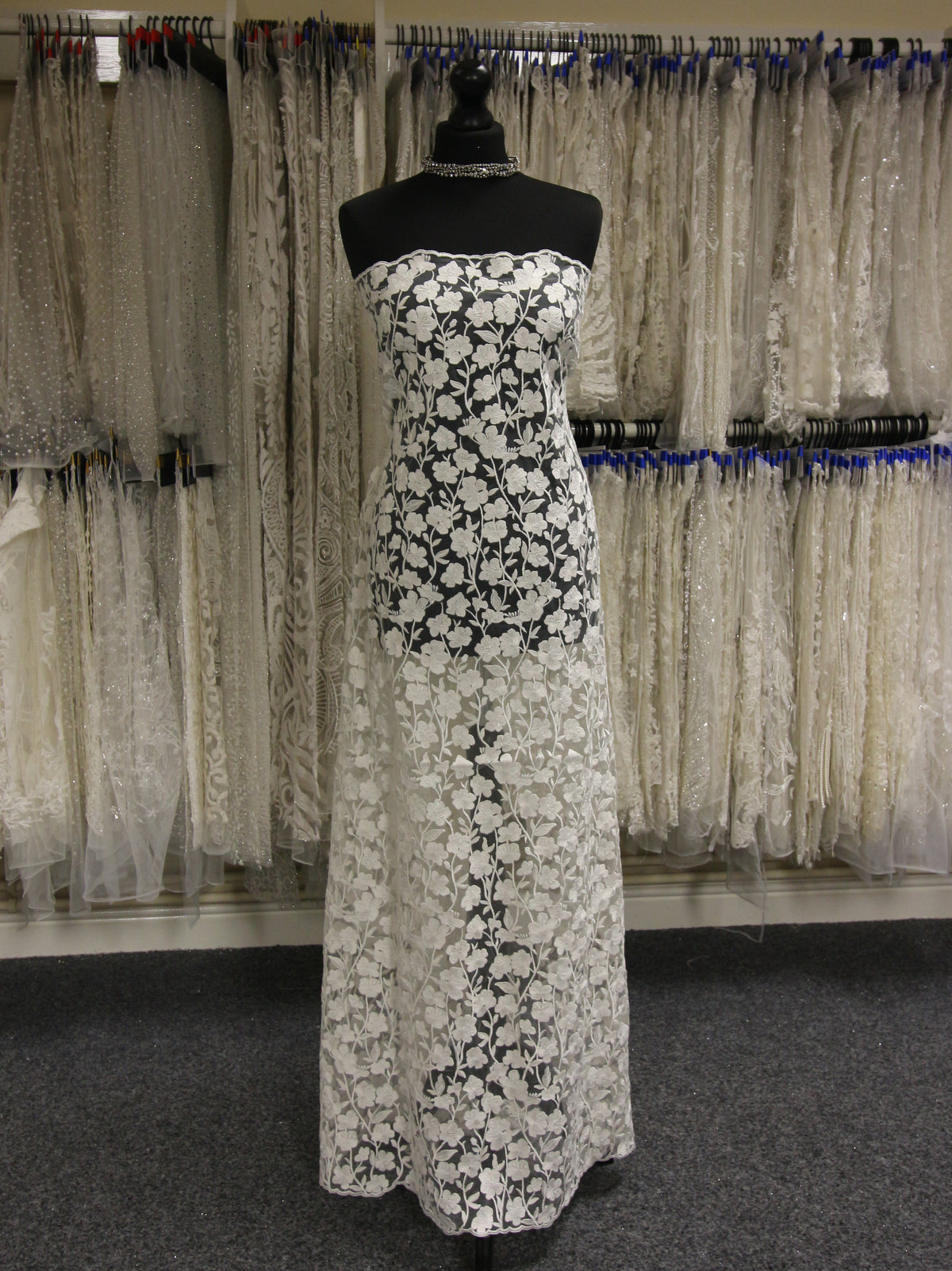 Ivory Embroidered Lace - Absolon
