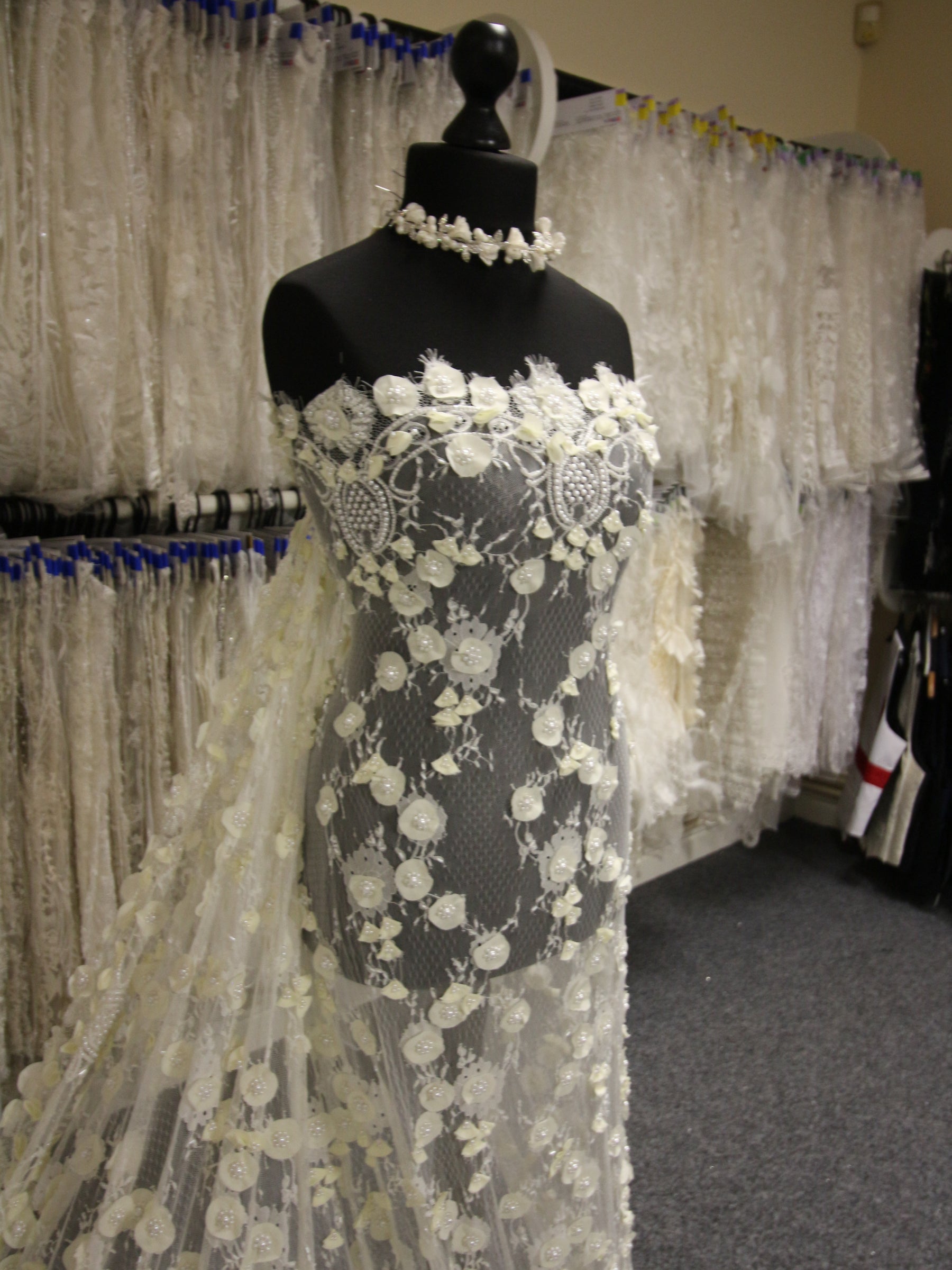 Ivory Laser Lace - Biella