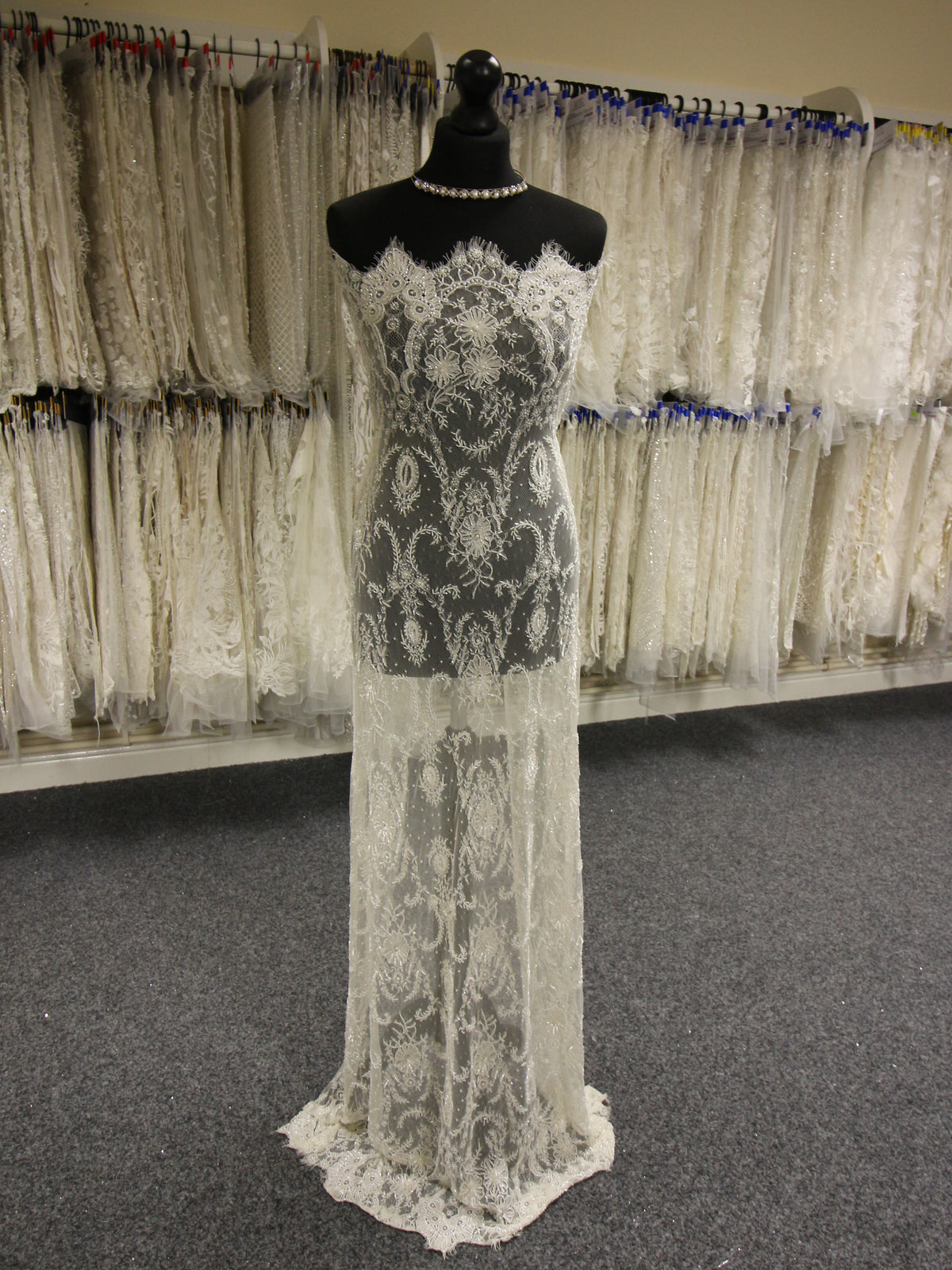 Ivory Beaded Lace - Diamond