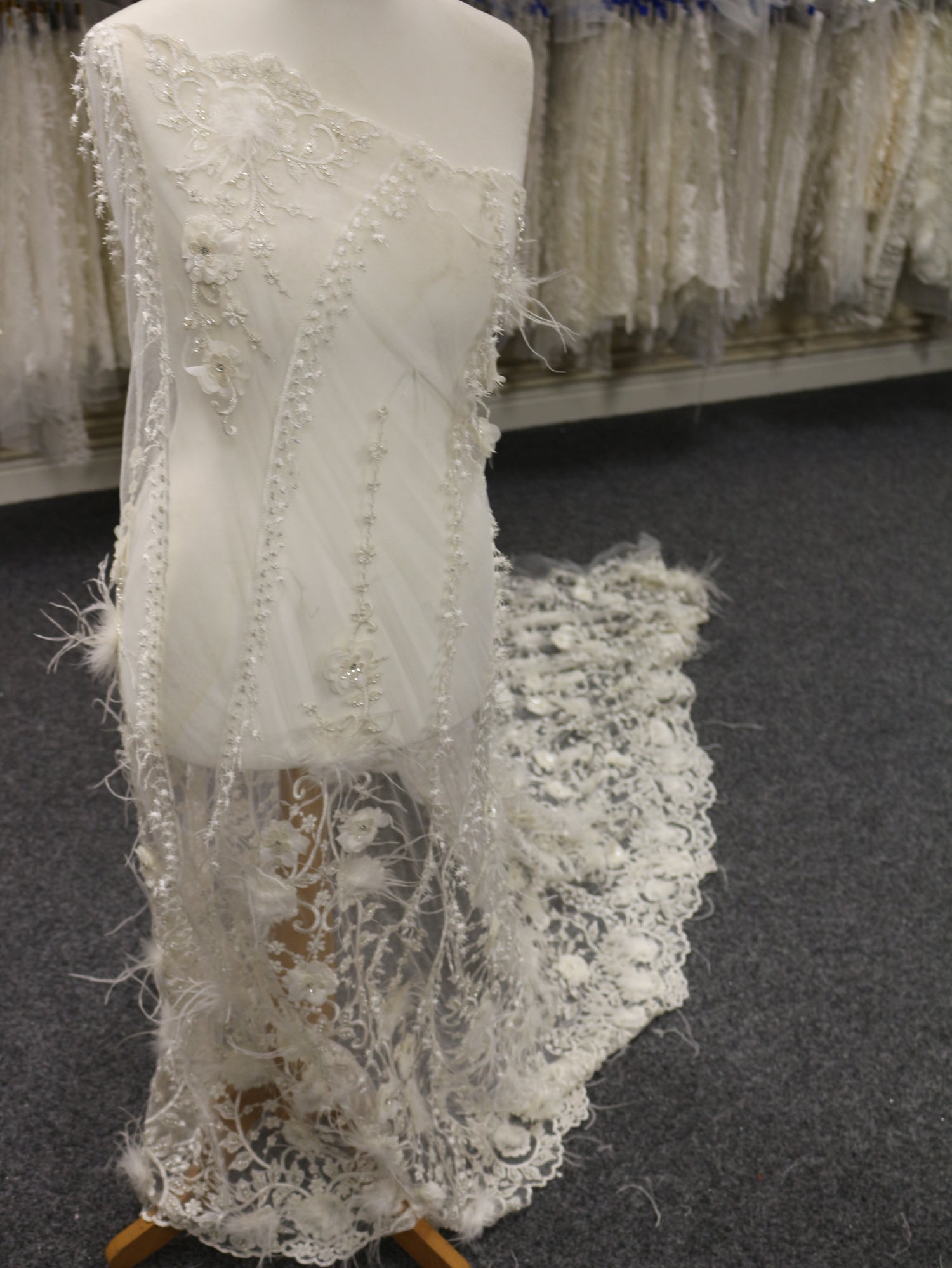 Ivory Beaded Lace Yedda