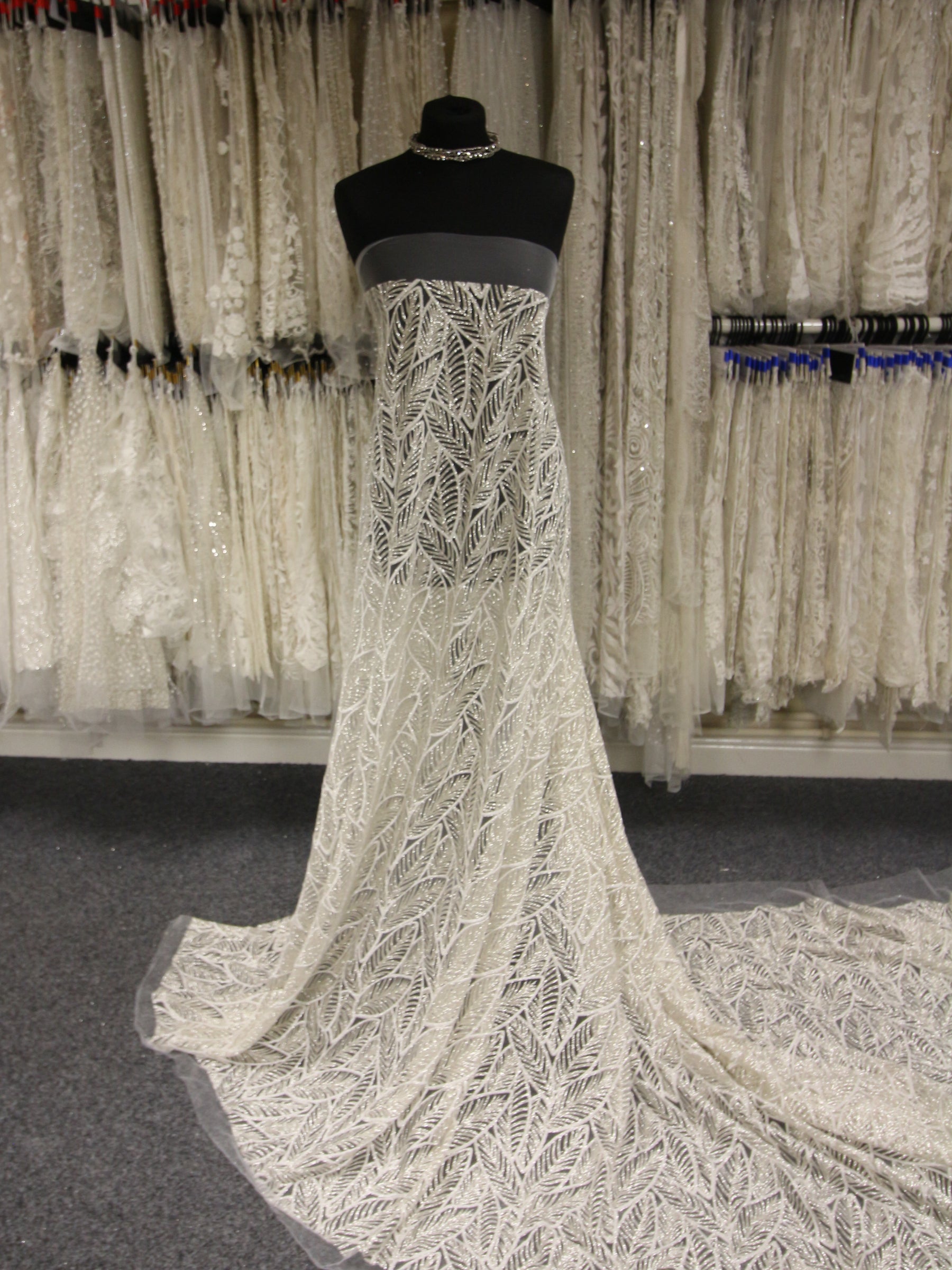 Ivory Glitter Lace - Lindsay