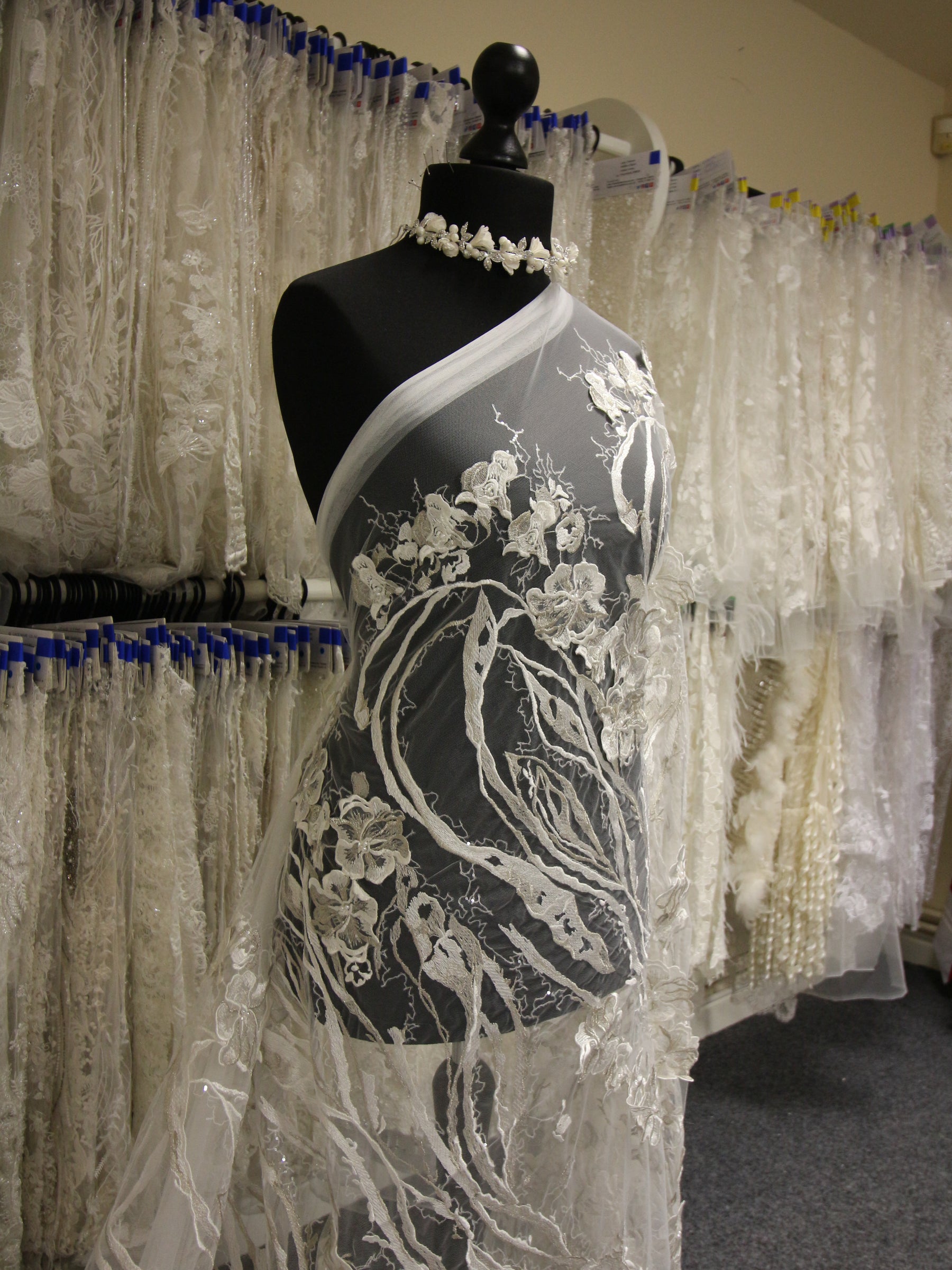 Ivory Embroidered Lace - Teslata