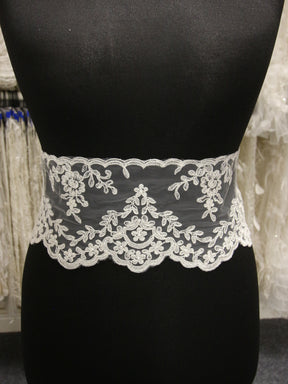 Ivory Corded Lace Trim - Kansas