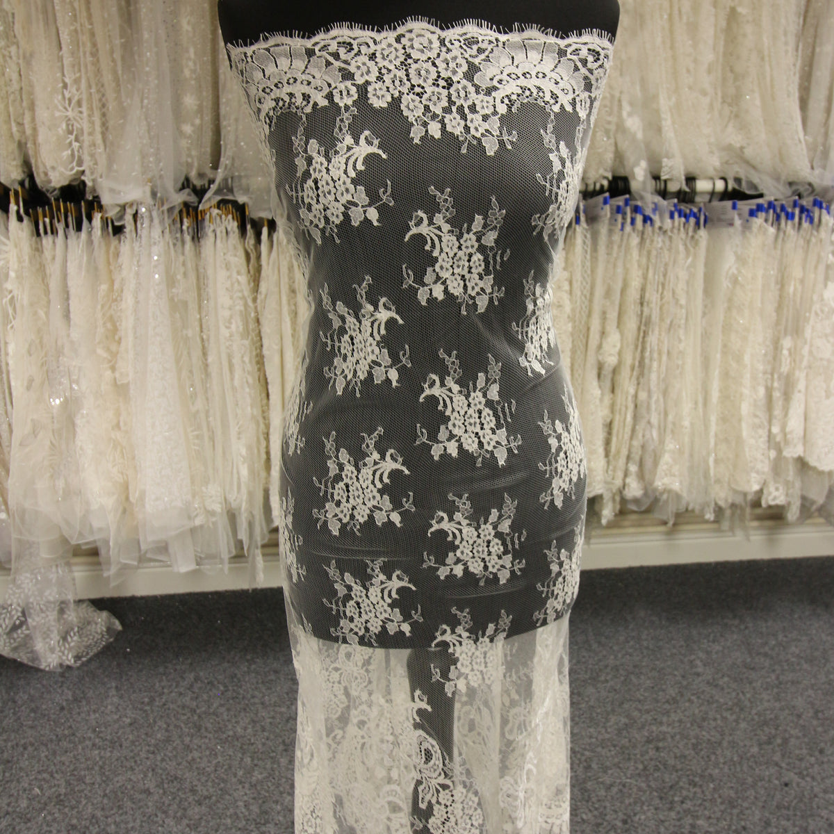 Ivory Chantilly Lace