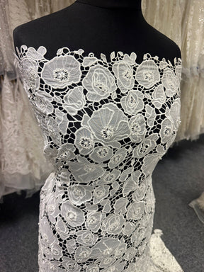 Ivory Embroidered Lace - Elsa