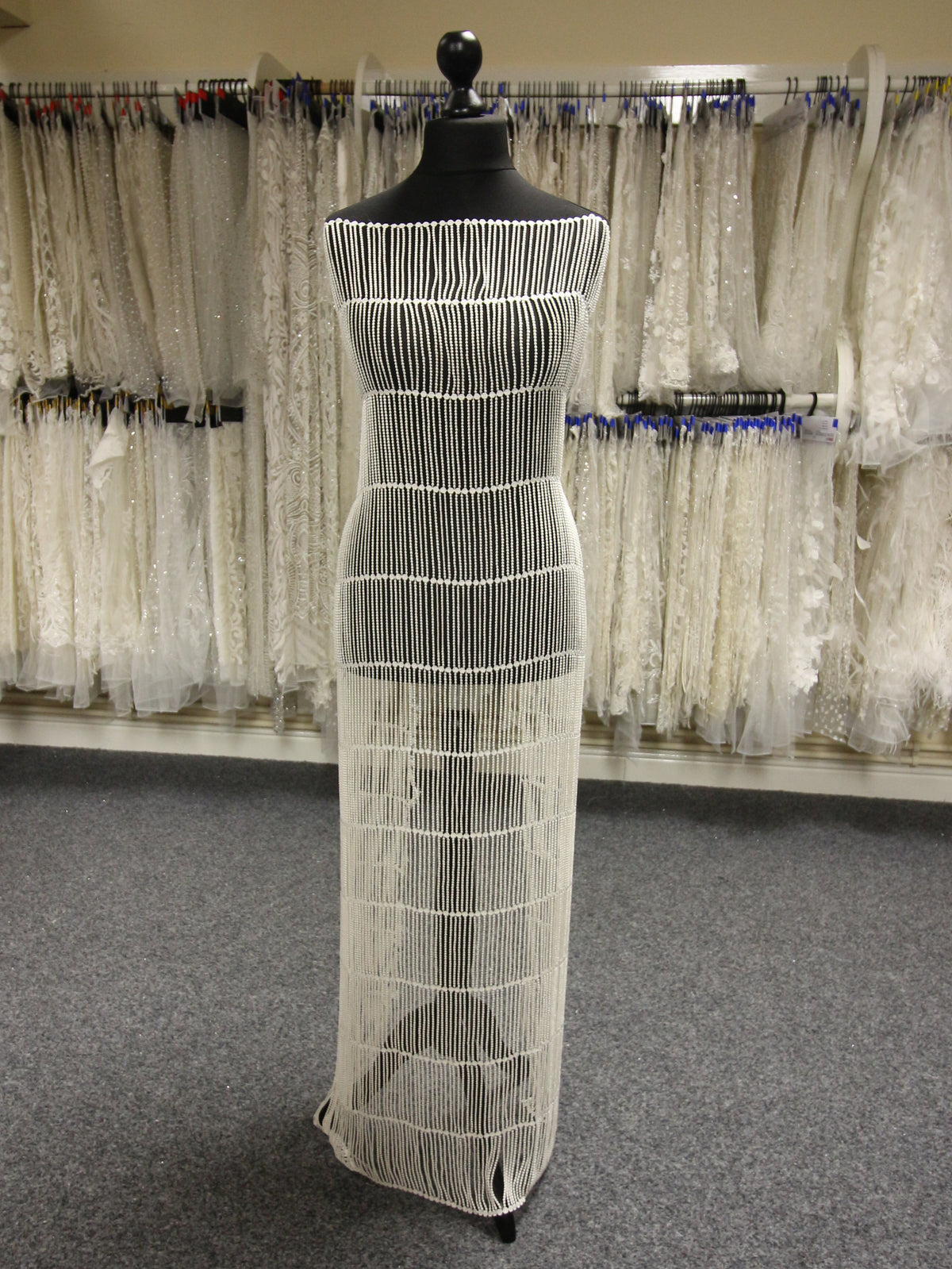 Ivory Contemporary Lace - Leoni