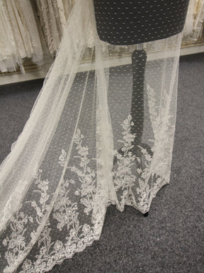 Ivory Corded Chantilly Lace - Lido
