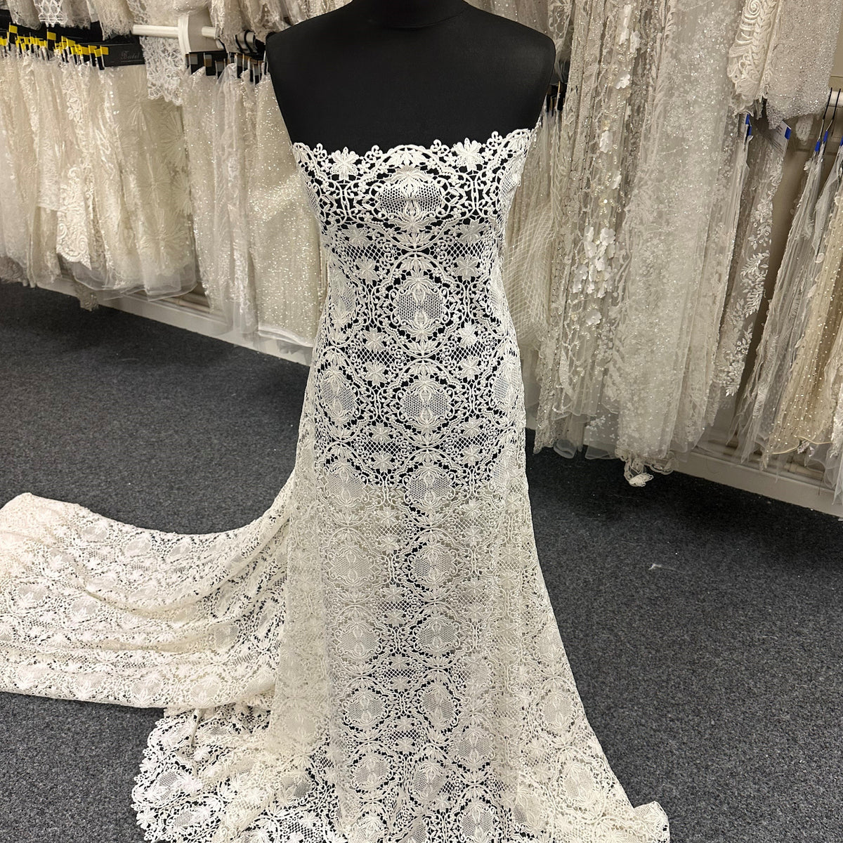 Beautiful Ivory Guipure Lace - Lennox