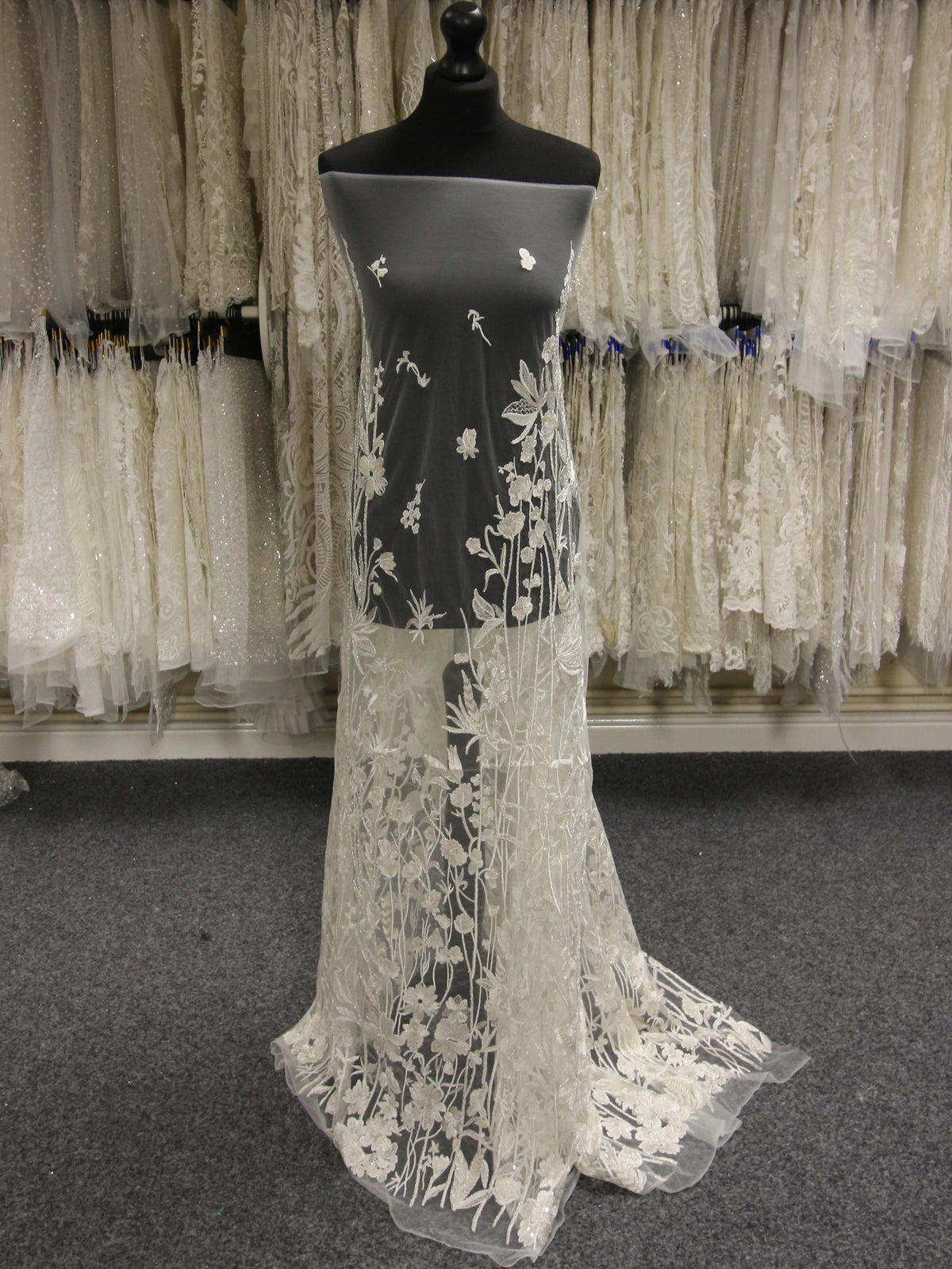Off White Bridal Lace Fabric, EA2581