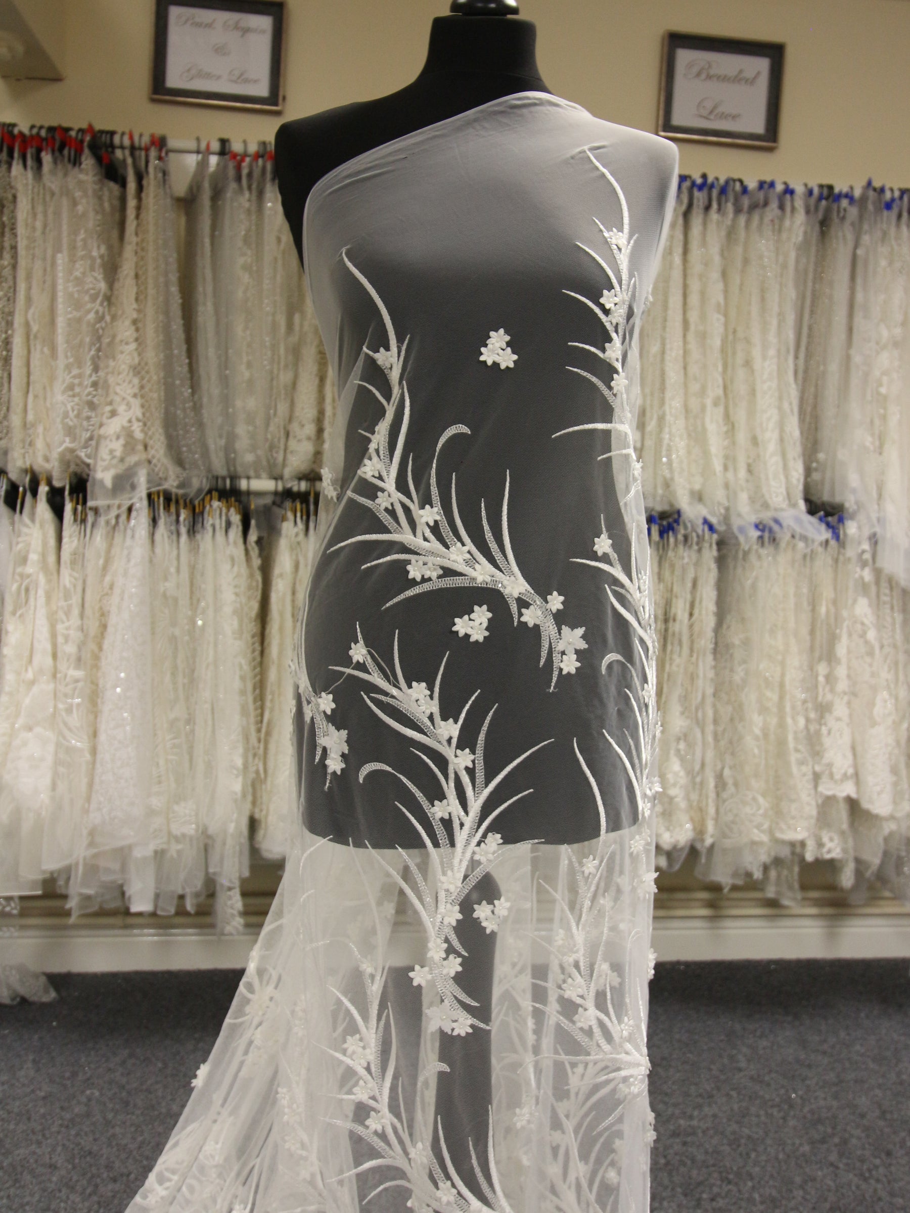 Ivory Embroidered Lace - Sonnet