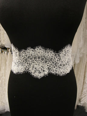 Ivory Corded & Beaded Lace Trim - Wisconsin