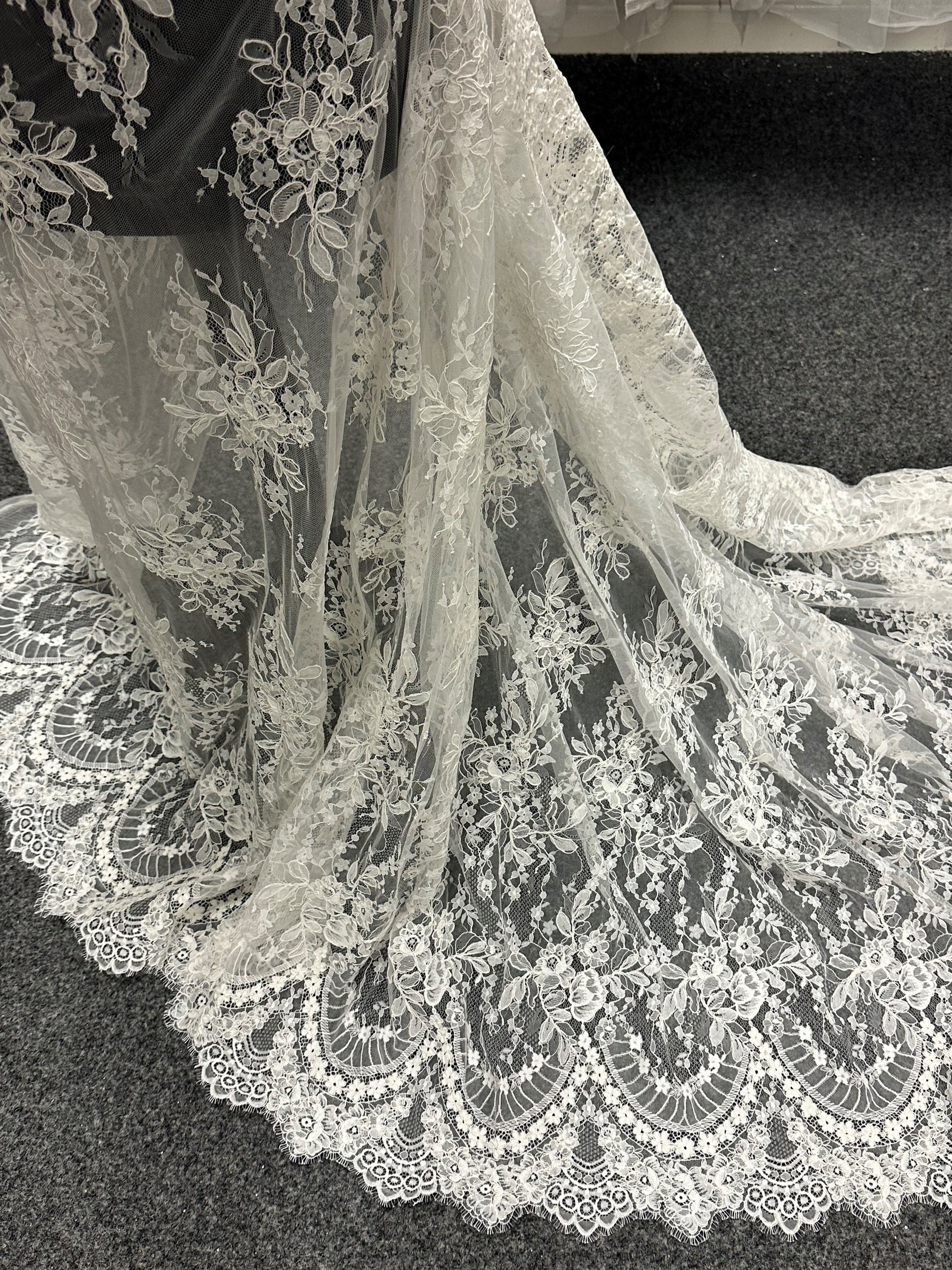 Ivory Corded Raschel Lace - Jara