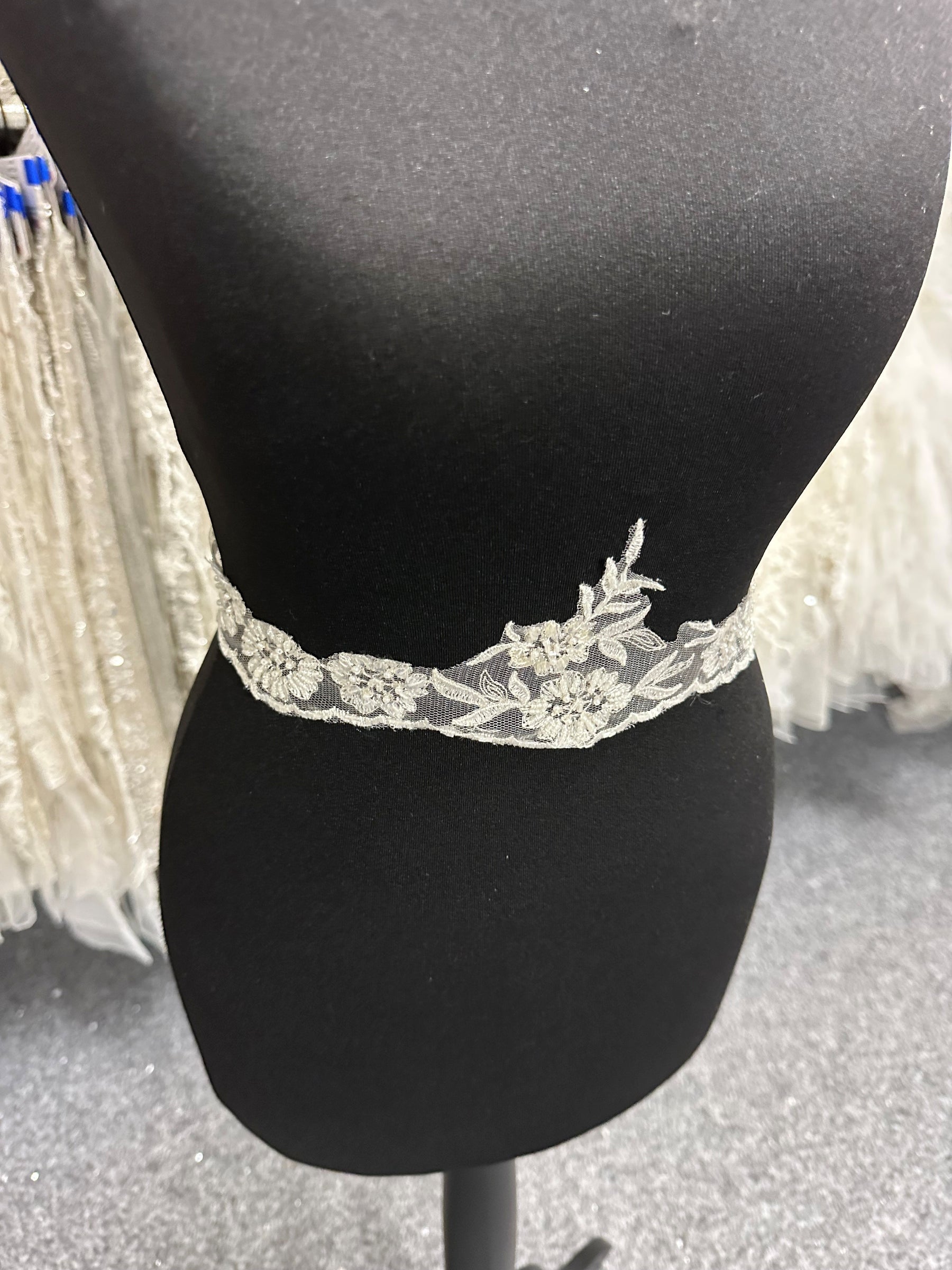 Ivory Beaded Lace Trim - Jubilation