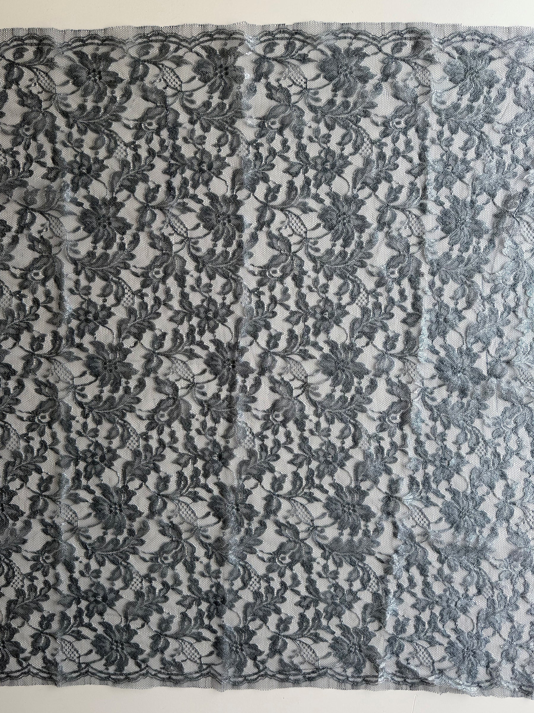 Navy with Silver French Lace - LA2002