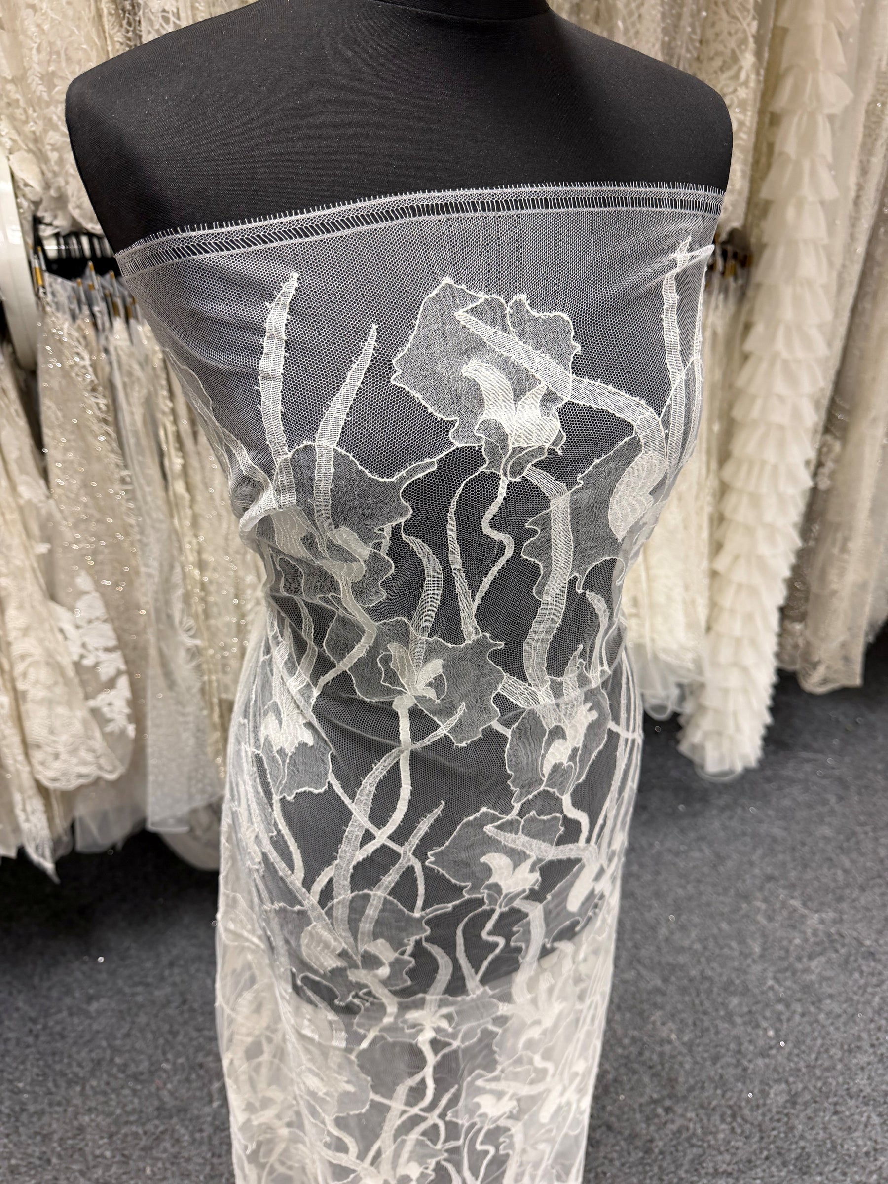 Ivory French Lace - LA2009