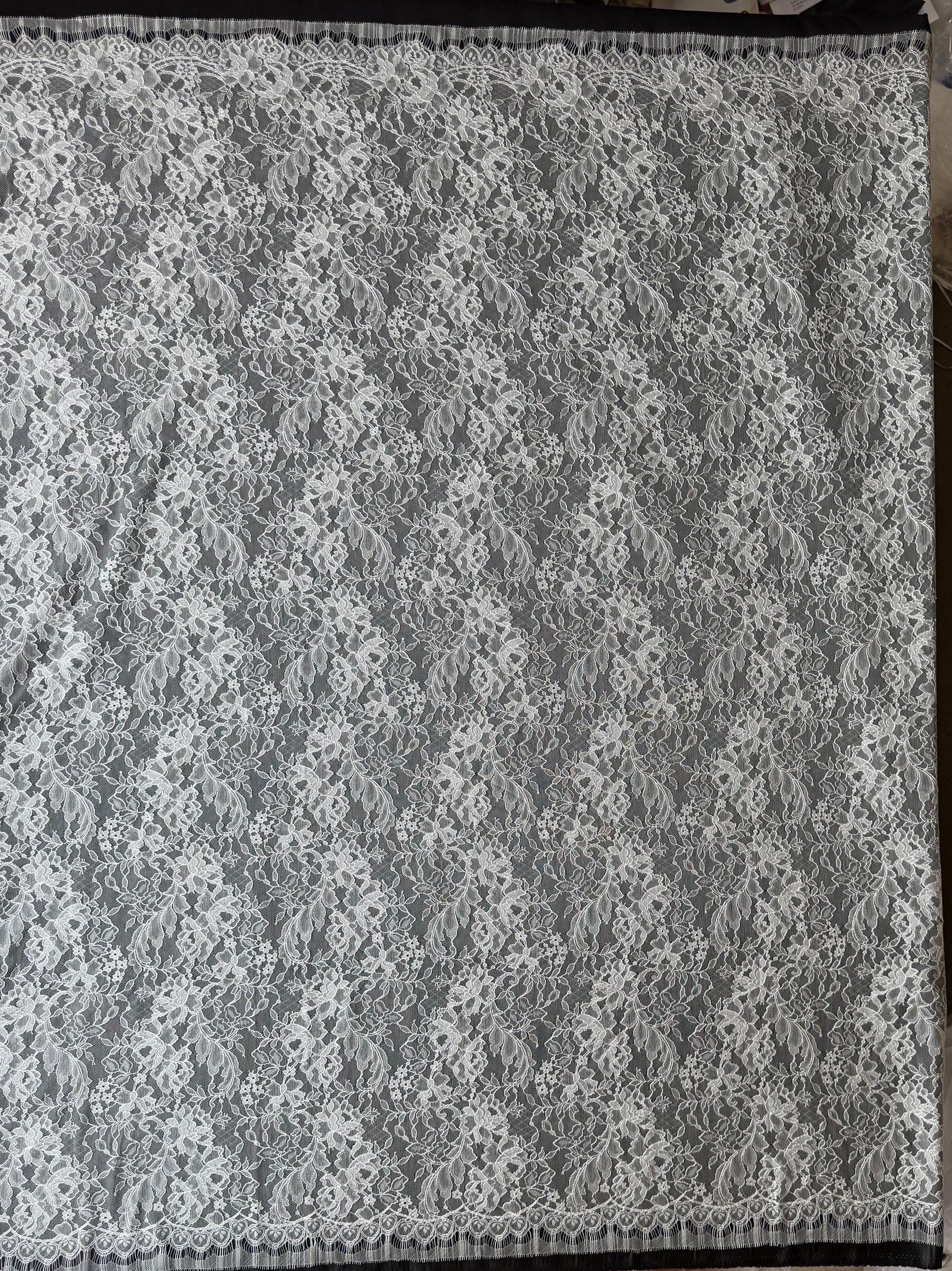 Ivory Lace - LA6001
