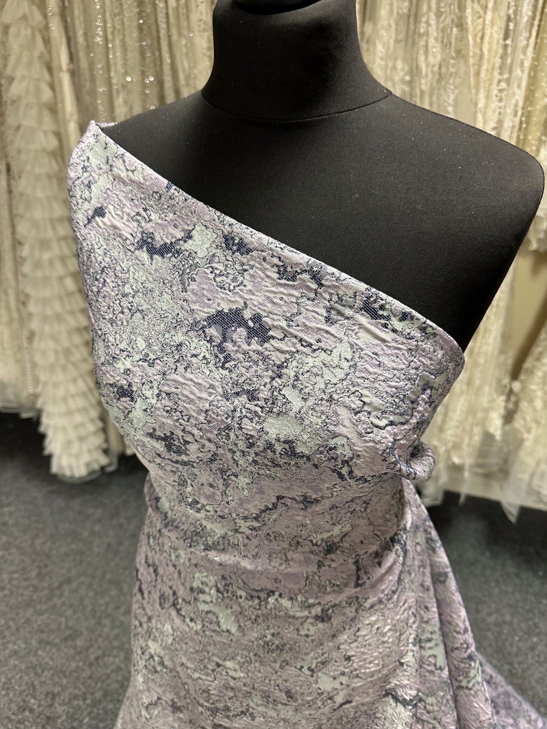 Lavender Textured Lurex Jacquard - Lateral