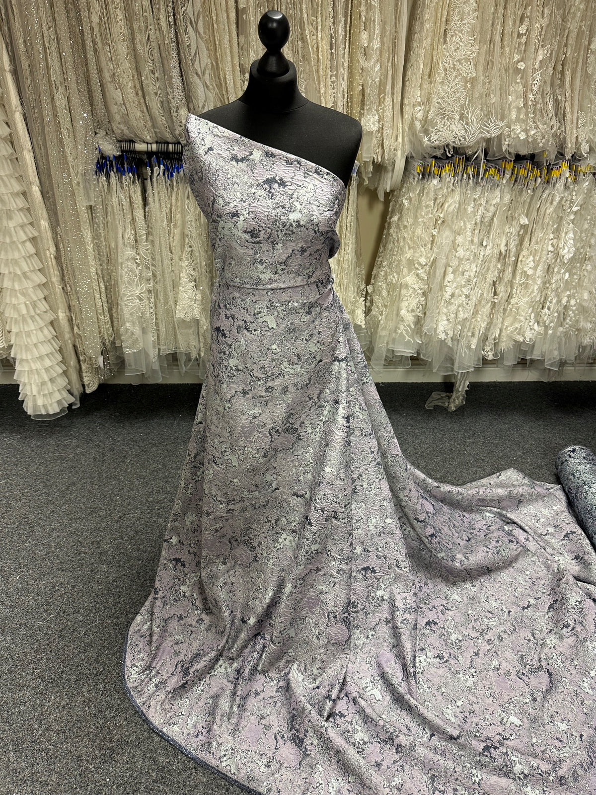 Lavender Textured Lurex Jacquard - Lateral