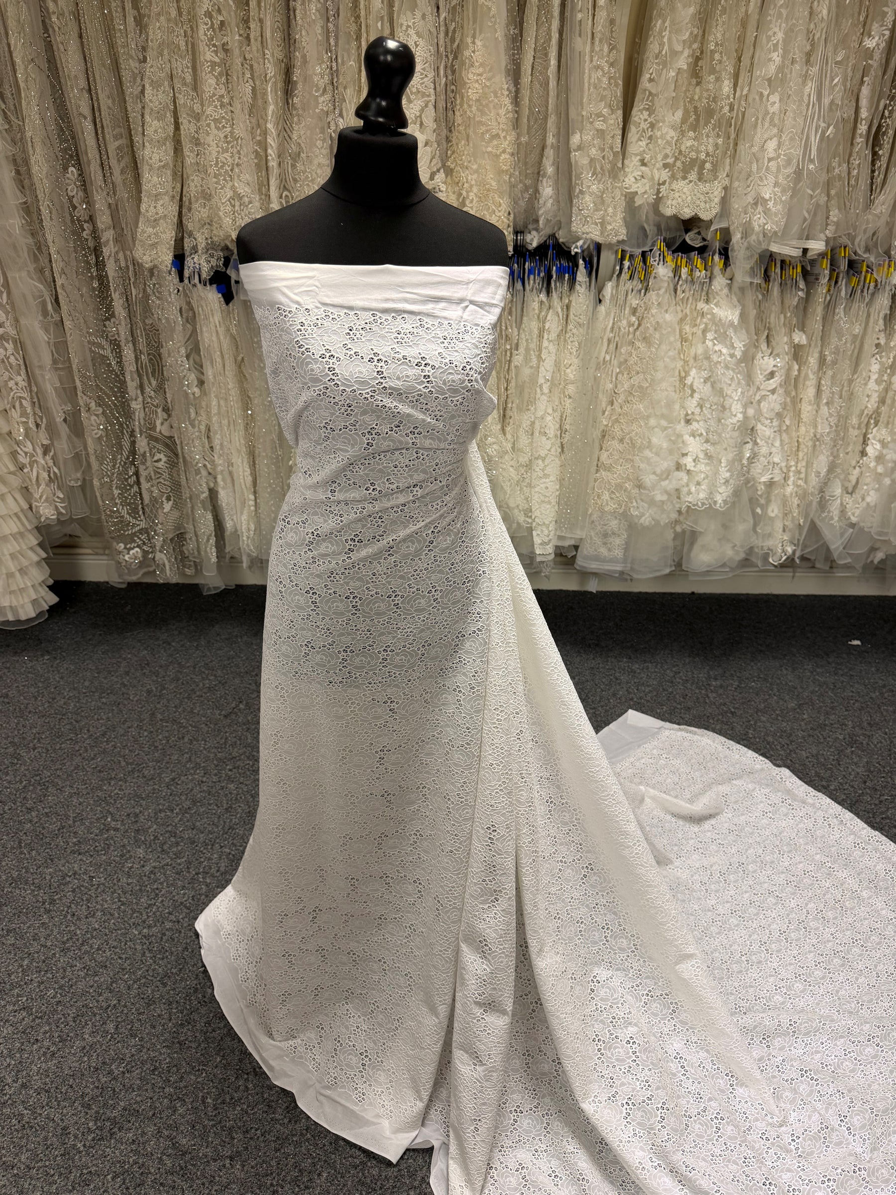 White Embroidered Cotton - EB6001