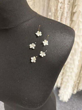 Ivory Satin Flowers - M14 (Bag of 144)