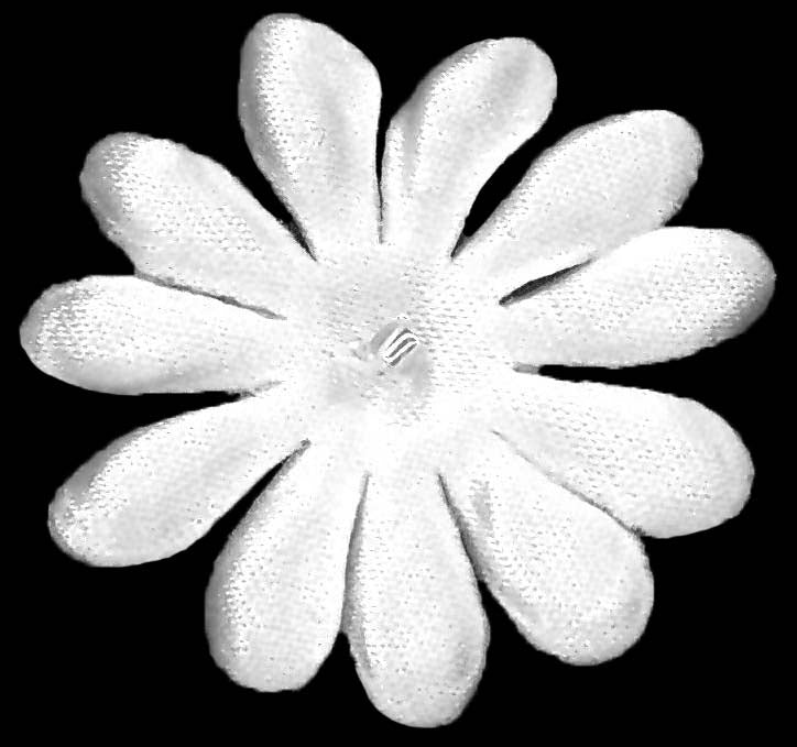 White Laser Cut Flowers - M15 (Bag of 144)