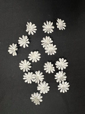 Ivory Laser Cut Flowers - M15 (Bag of 144)