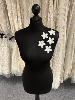 Ivory Eco Satin Flowers - MM0038 (Bag of 144)
