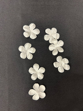 Pale Ivory Eco 6 Petal Flowers - MM0033 (Bag of 144)