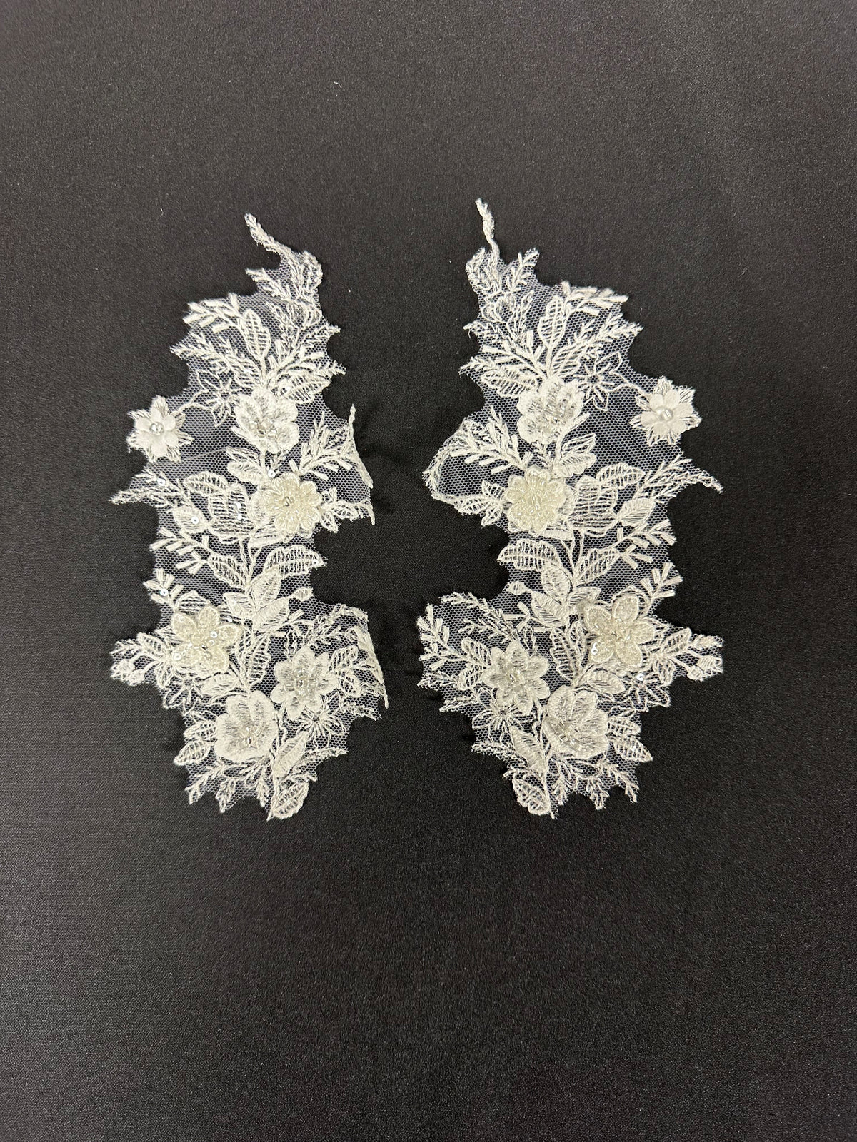 Ivory Beaded Lace Appliques - MT4014