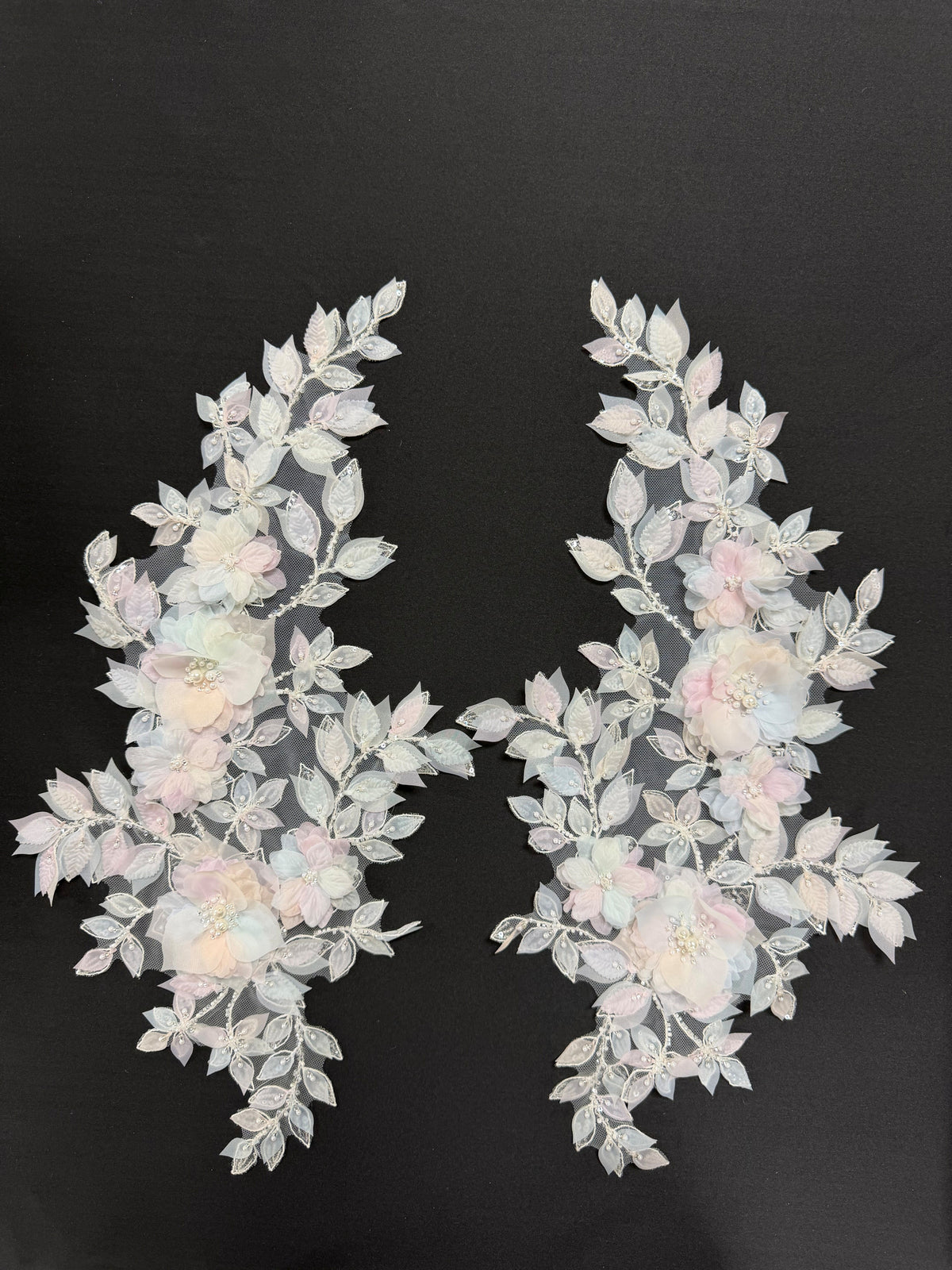 Multicoloured Lace Appliques - MT4015