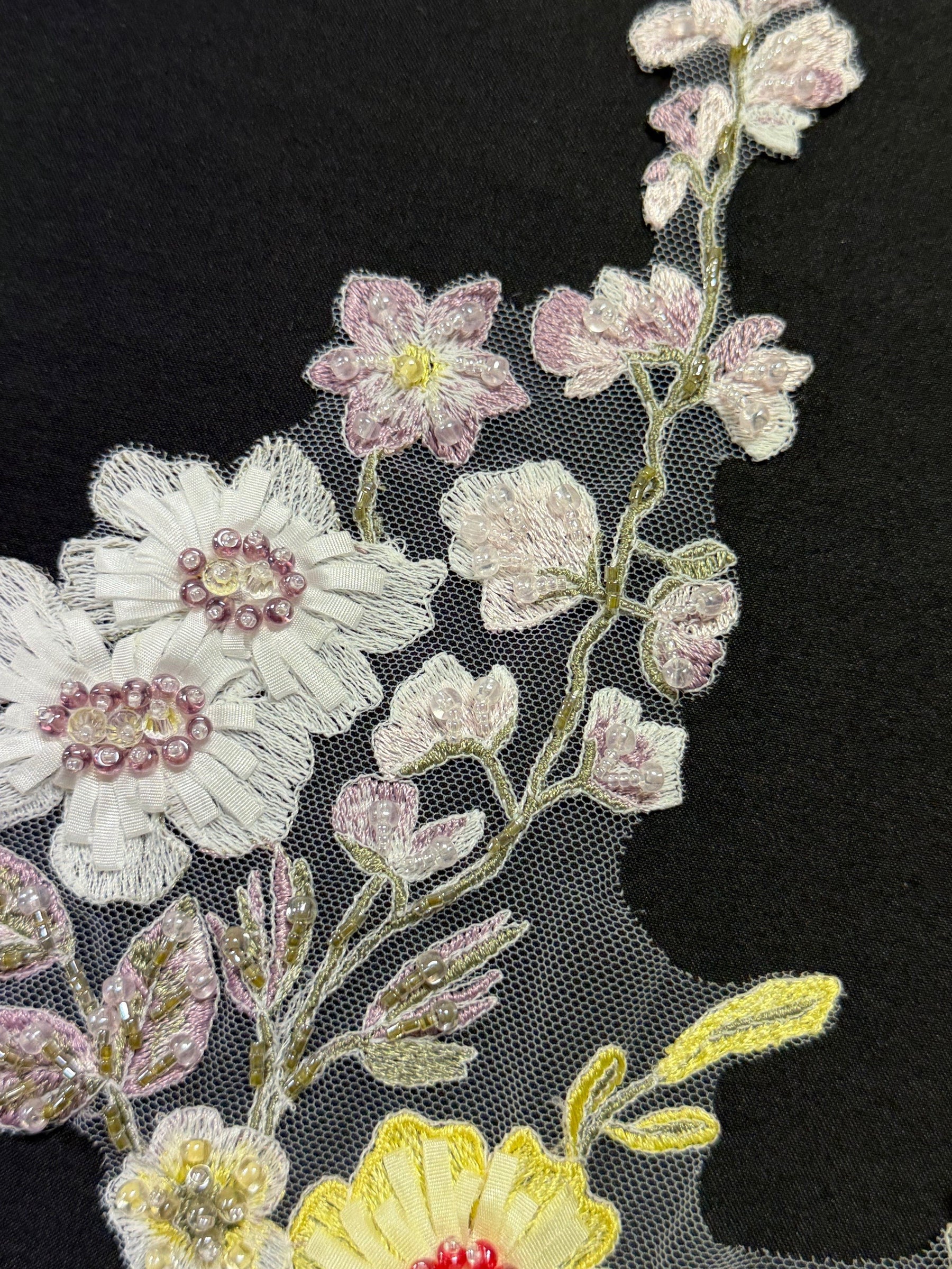 Multicoloured Lace Appliques - MT4020