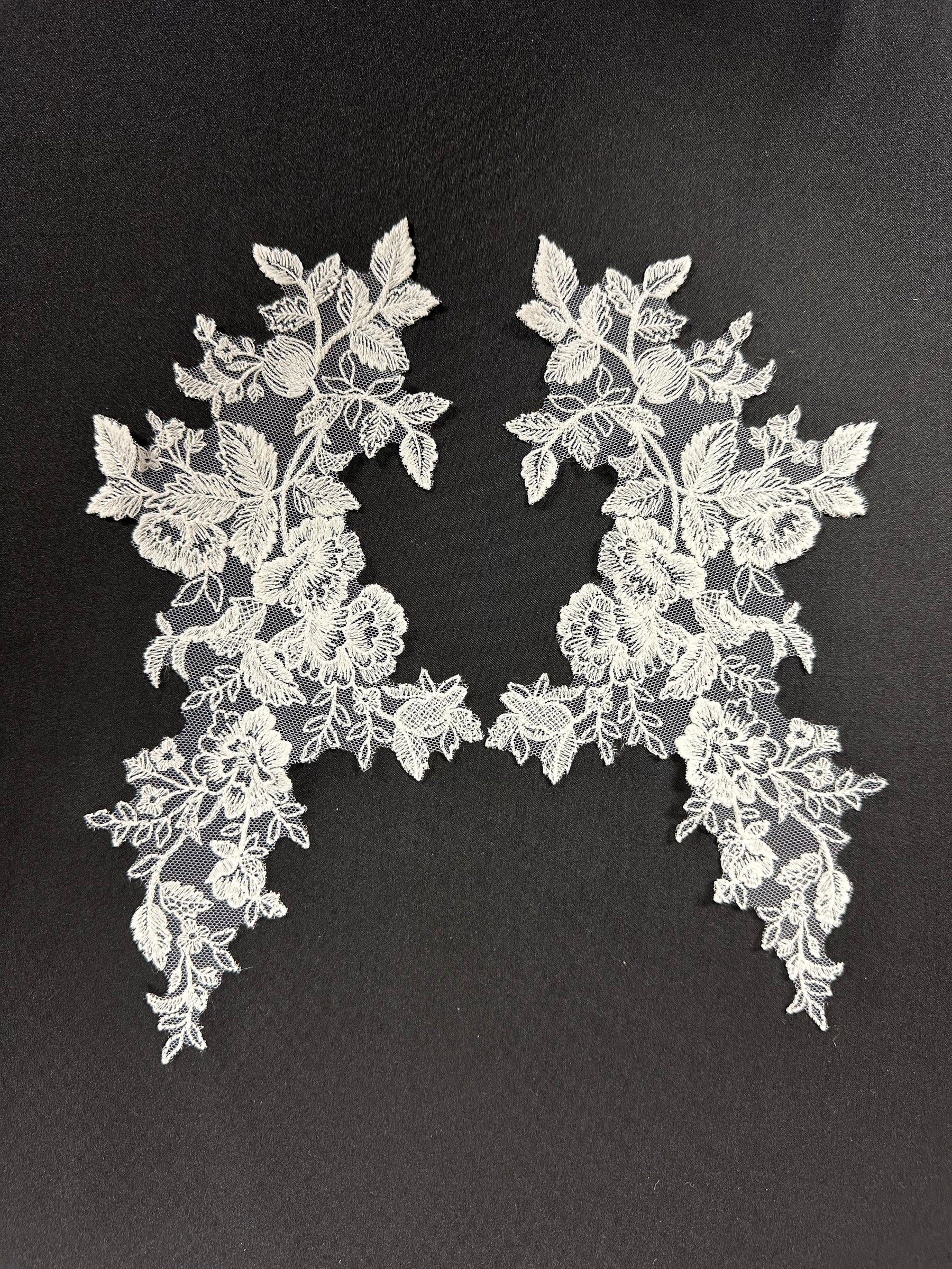 Ivory Floral Lace Appliques - MT8016