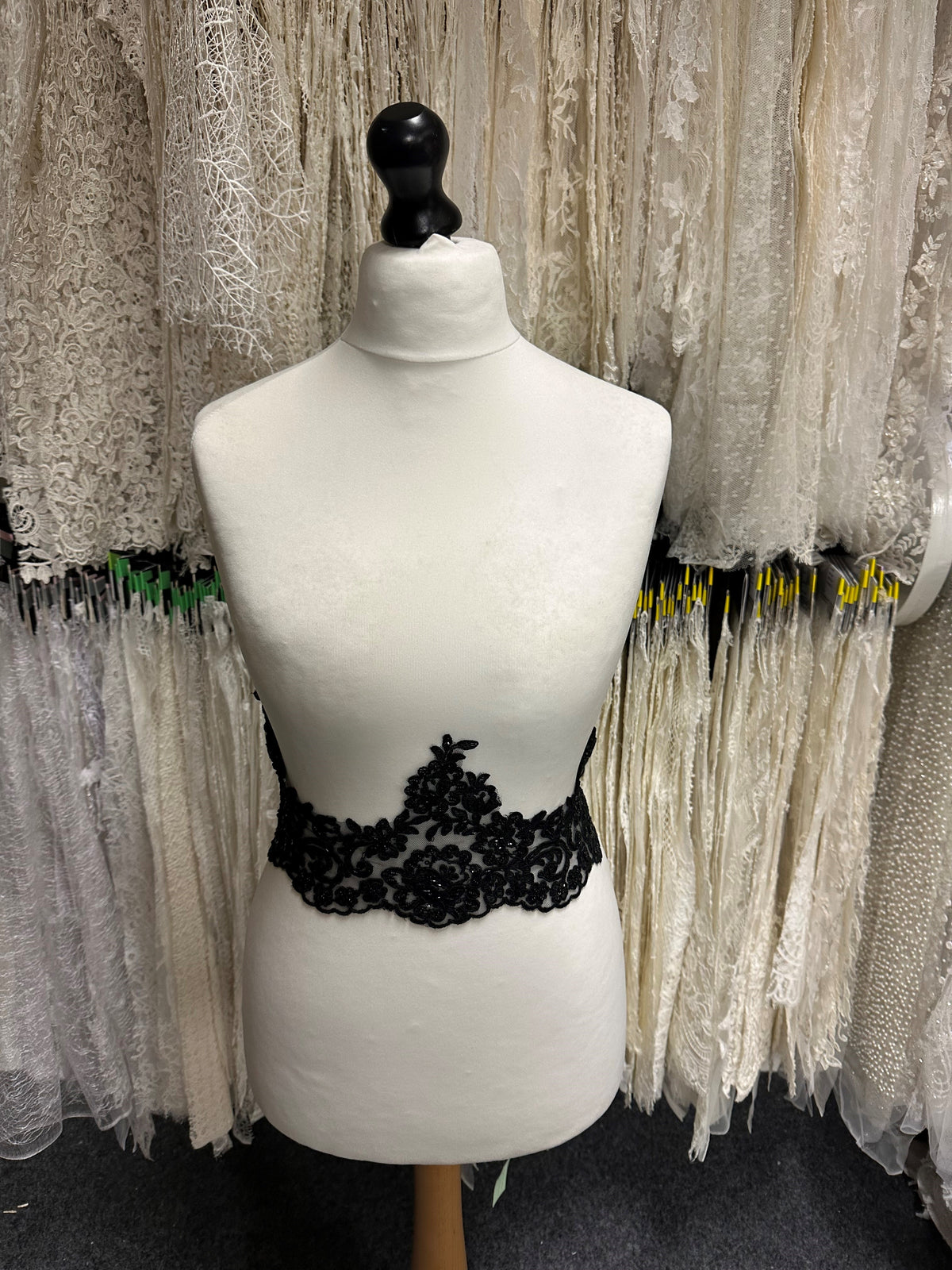 Black Beaded & Corded Lace Trim - Noisy