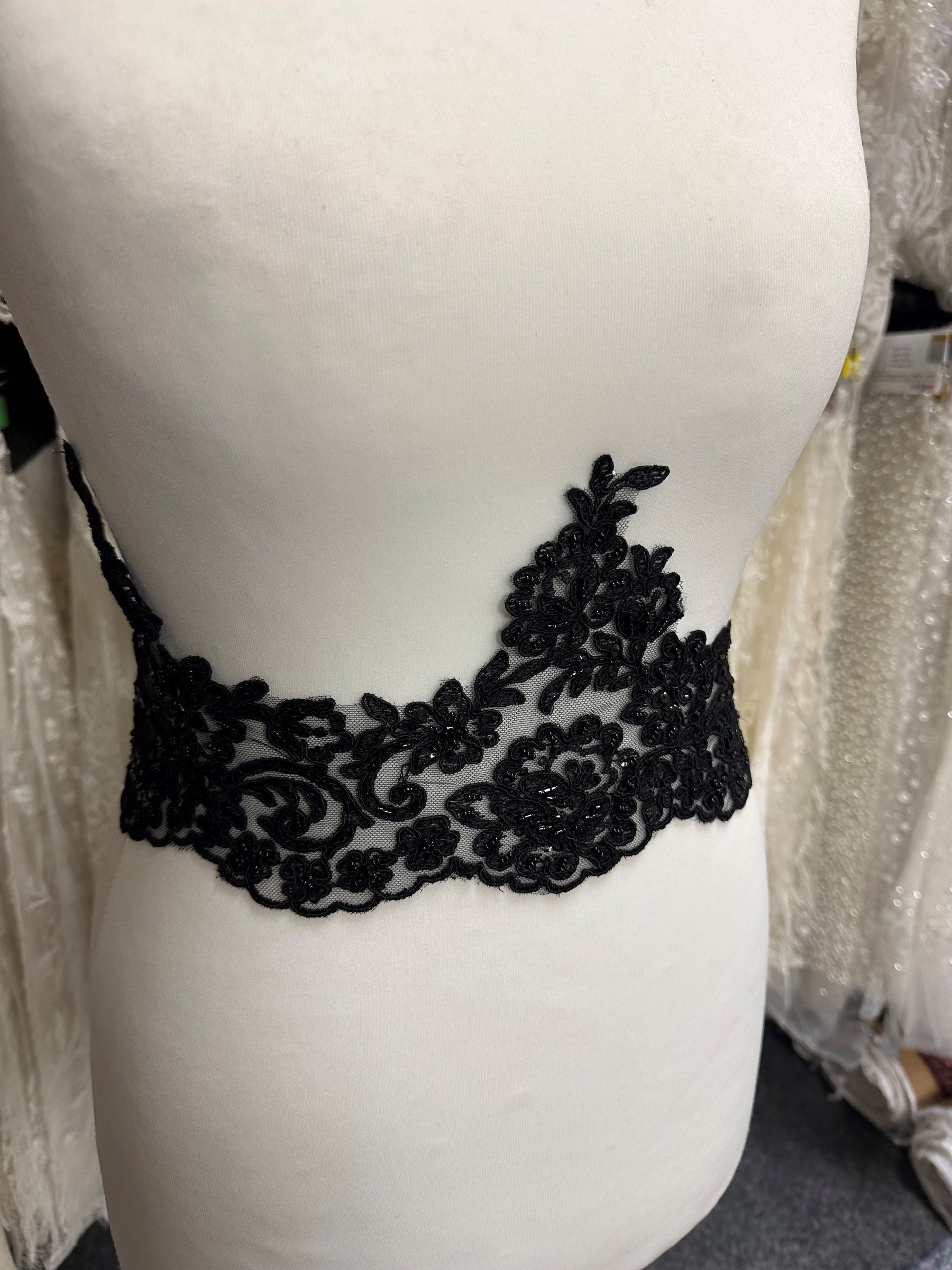 Black Beaded & Corded Lace Trim - Noisy