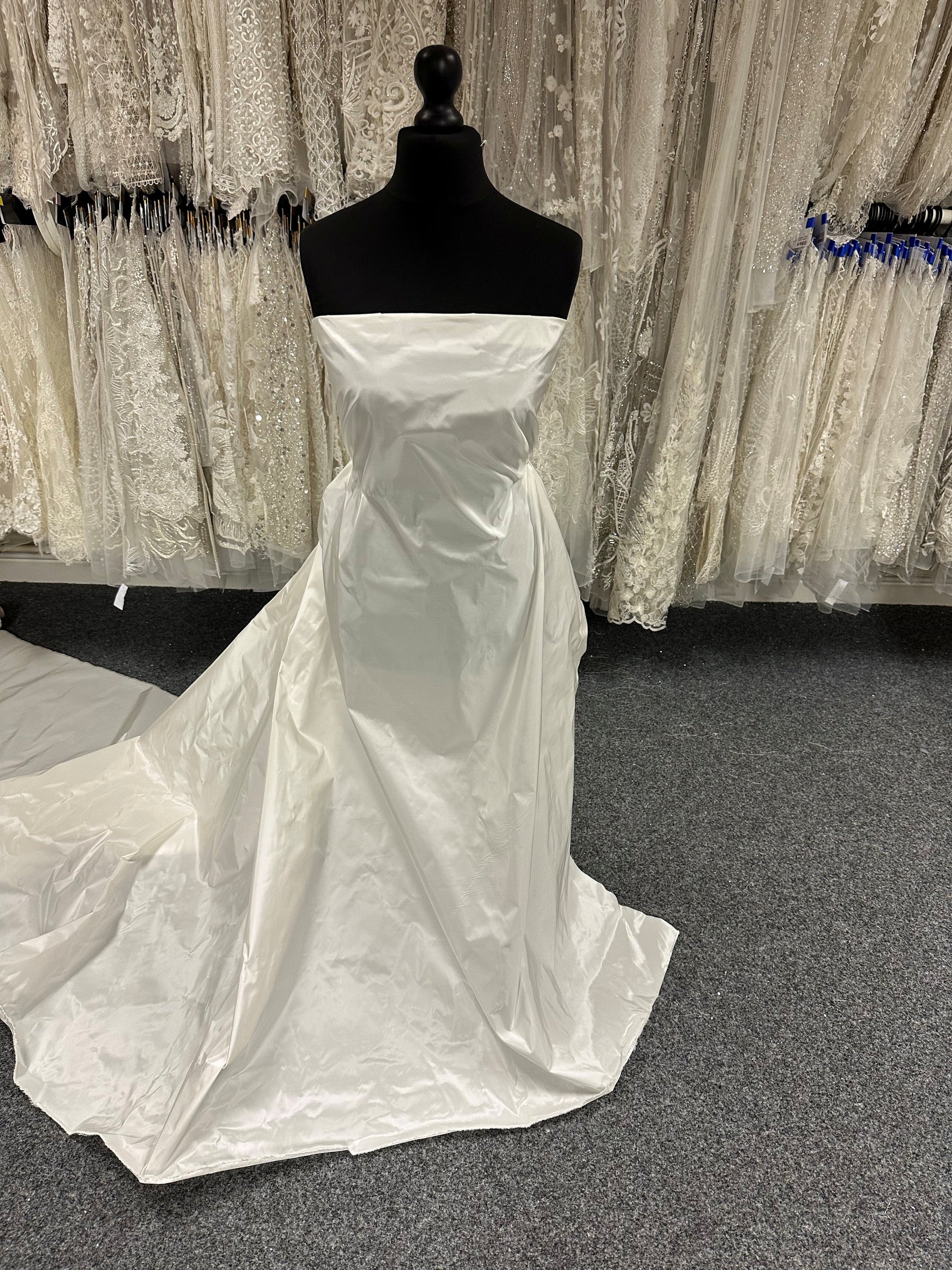 Ivory Silk Taffeta - Ollie