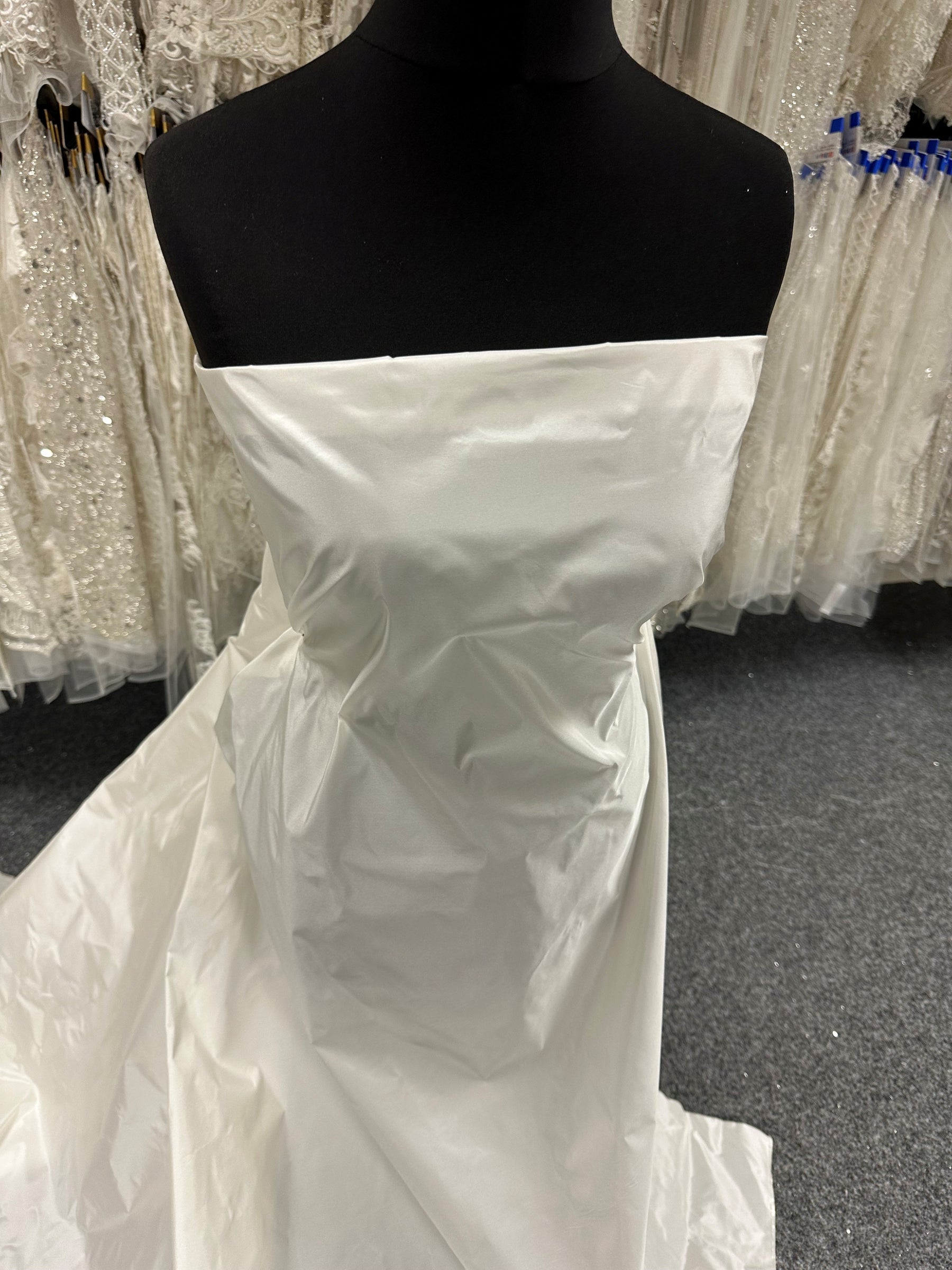 Ivory Silk Taffeta - Ollie
