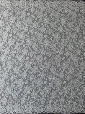 Ivory Chantilly Lace - P177